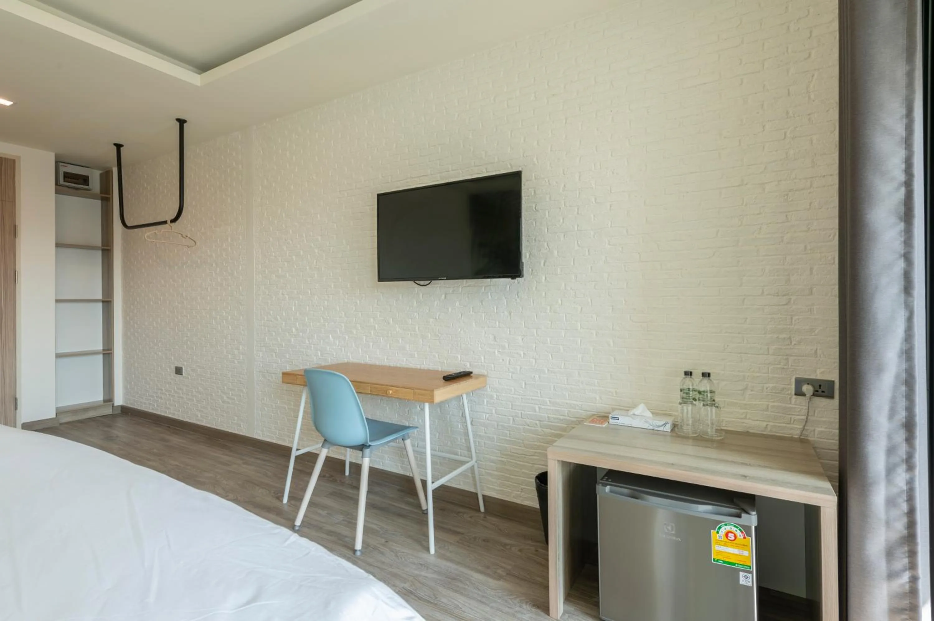 Bedroom, Bed in Bangkok Oasis Hotel