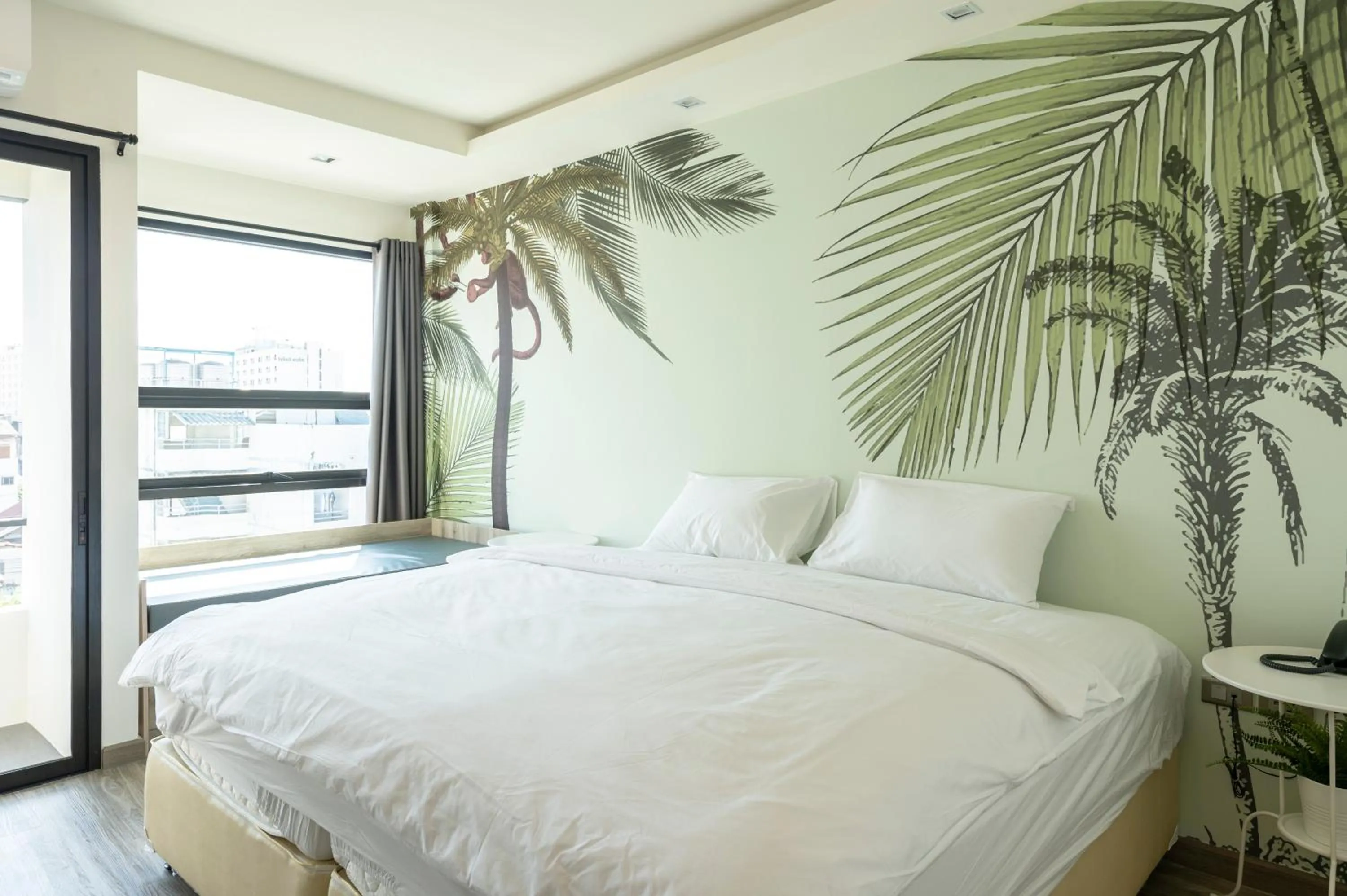 Bed in Bangkok Oasis Hotel