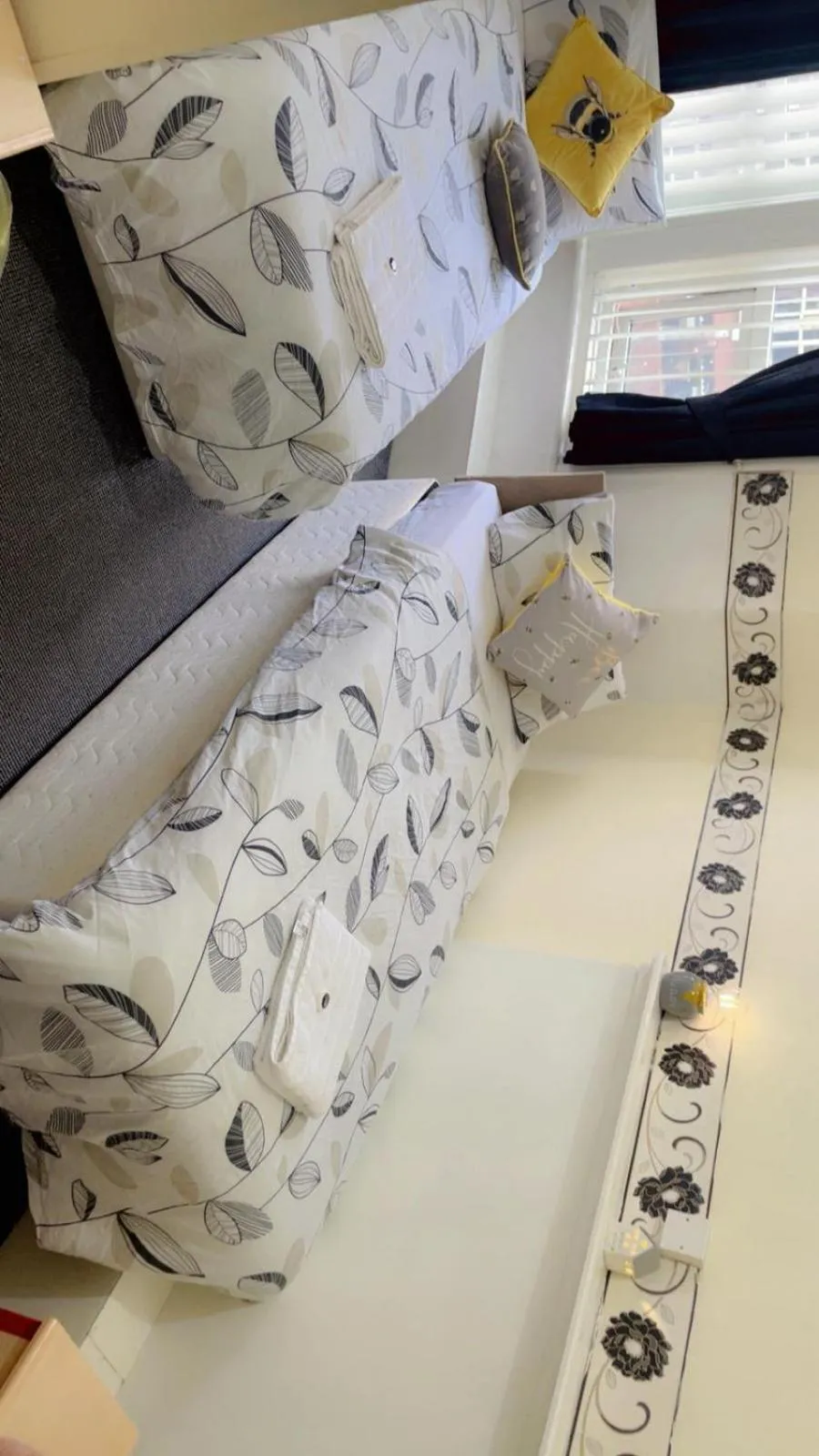 Bed in Fern Villa Hotel - Albert Road