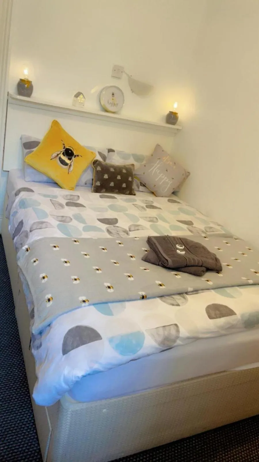 Bed in Fern Villa Hotel - Albert Road