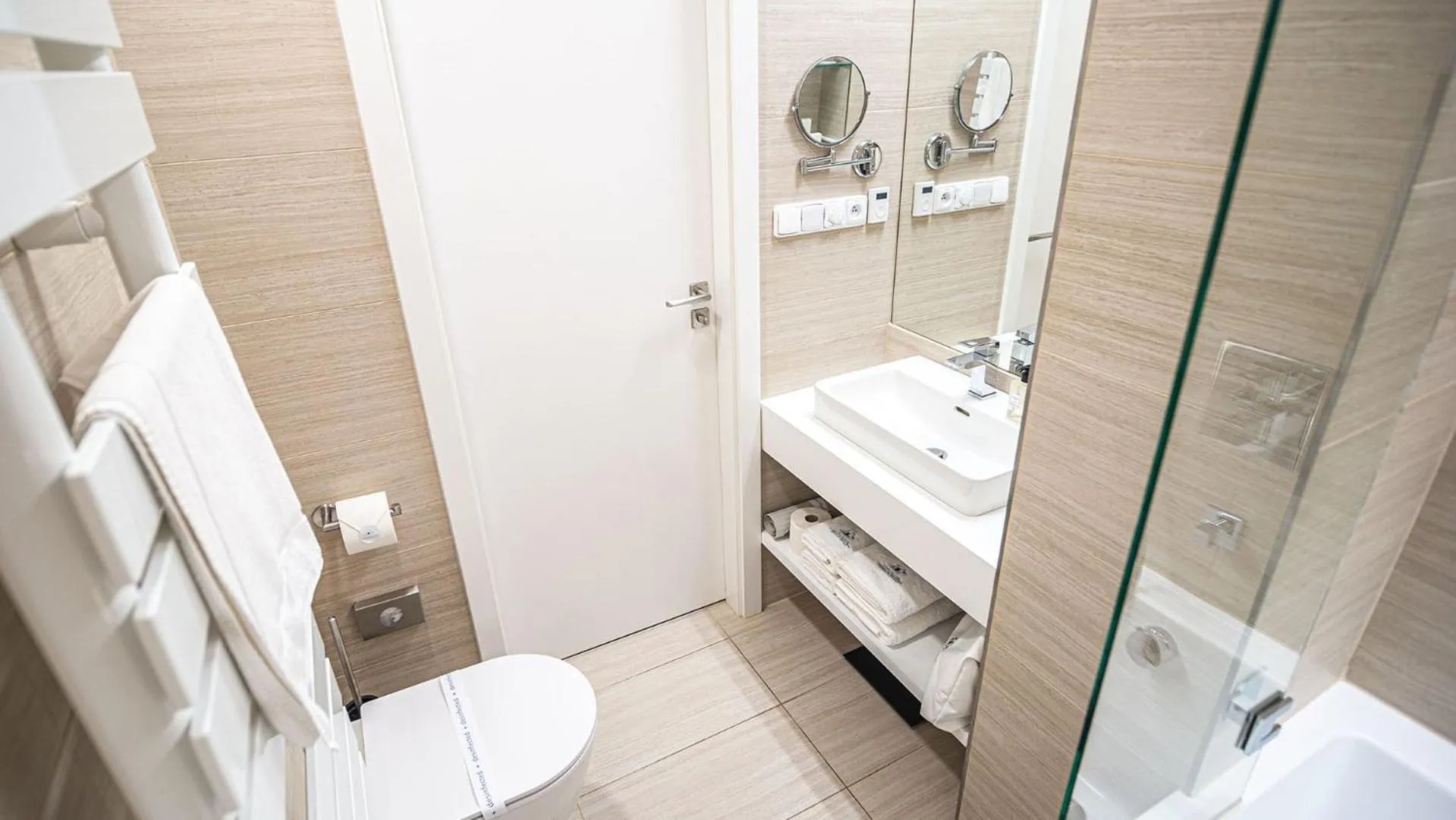 HOTEL Hraniční zámeček