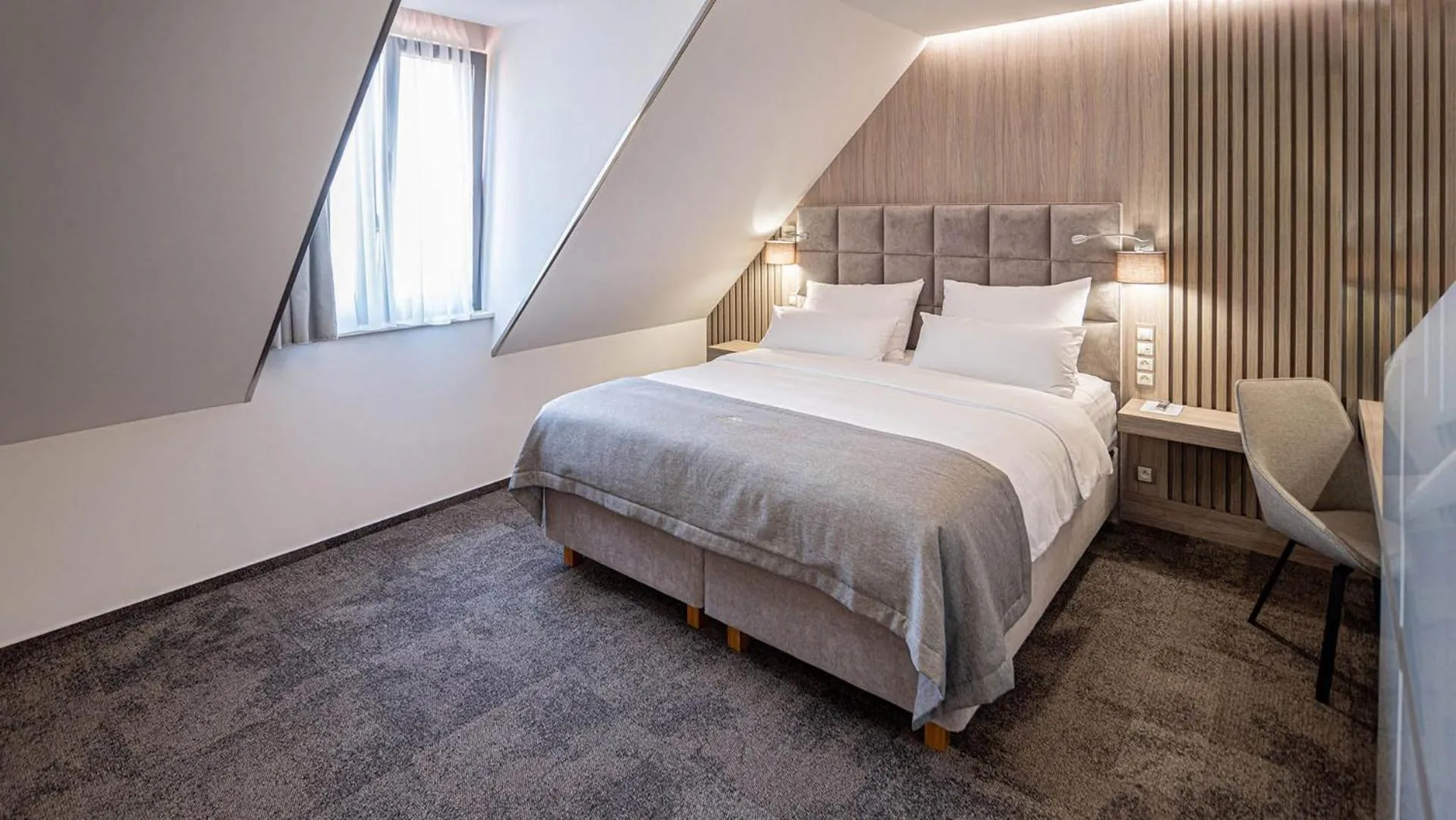 Bed in HOTEL Hraniční zámeček