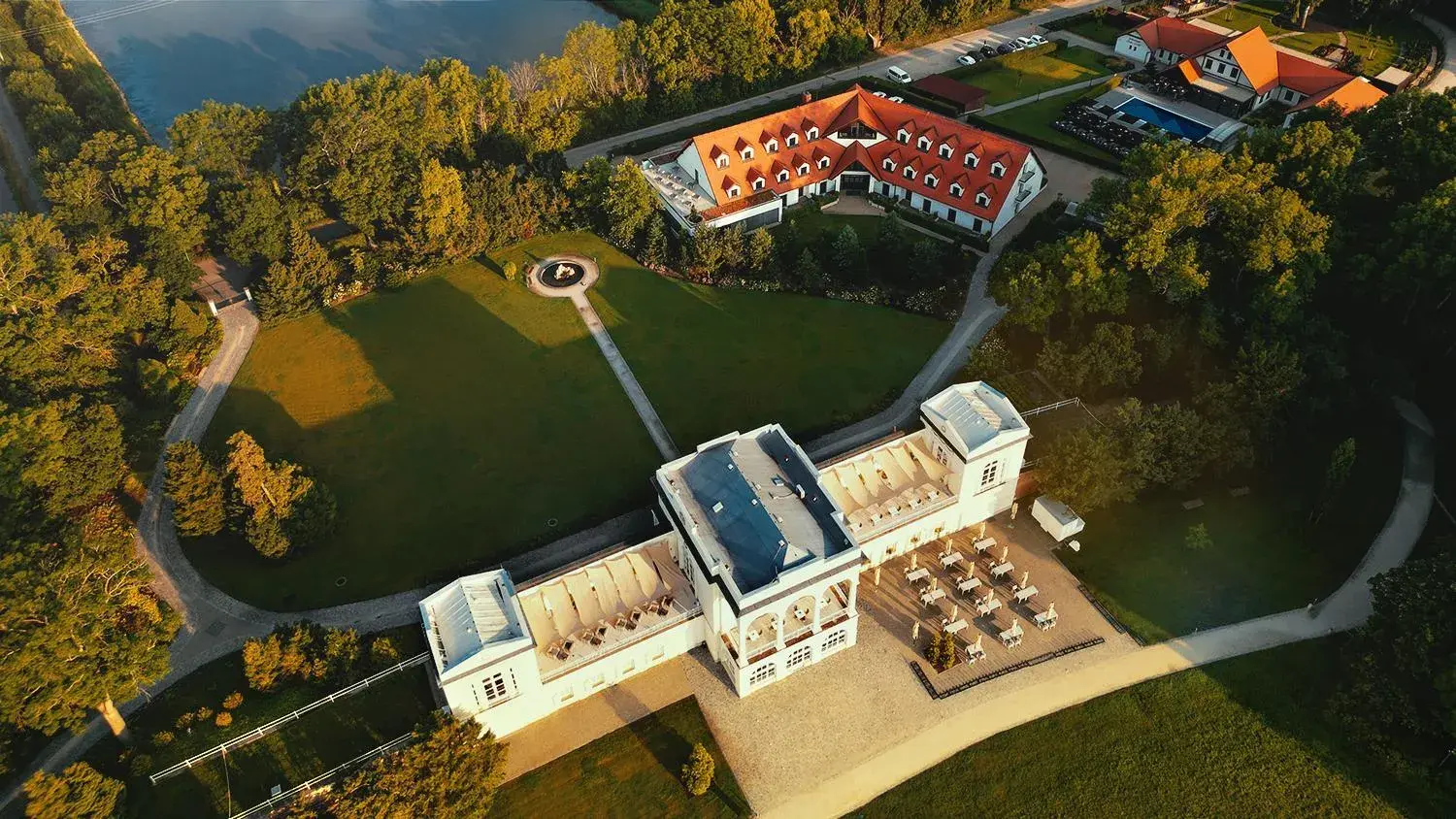 HOTEL Hraniční zámeček HOTEL Hraniční zámeček