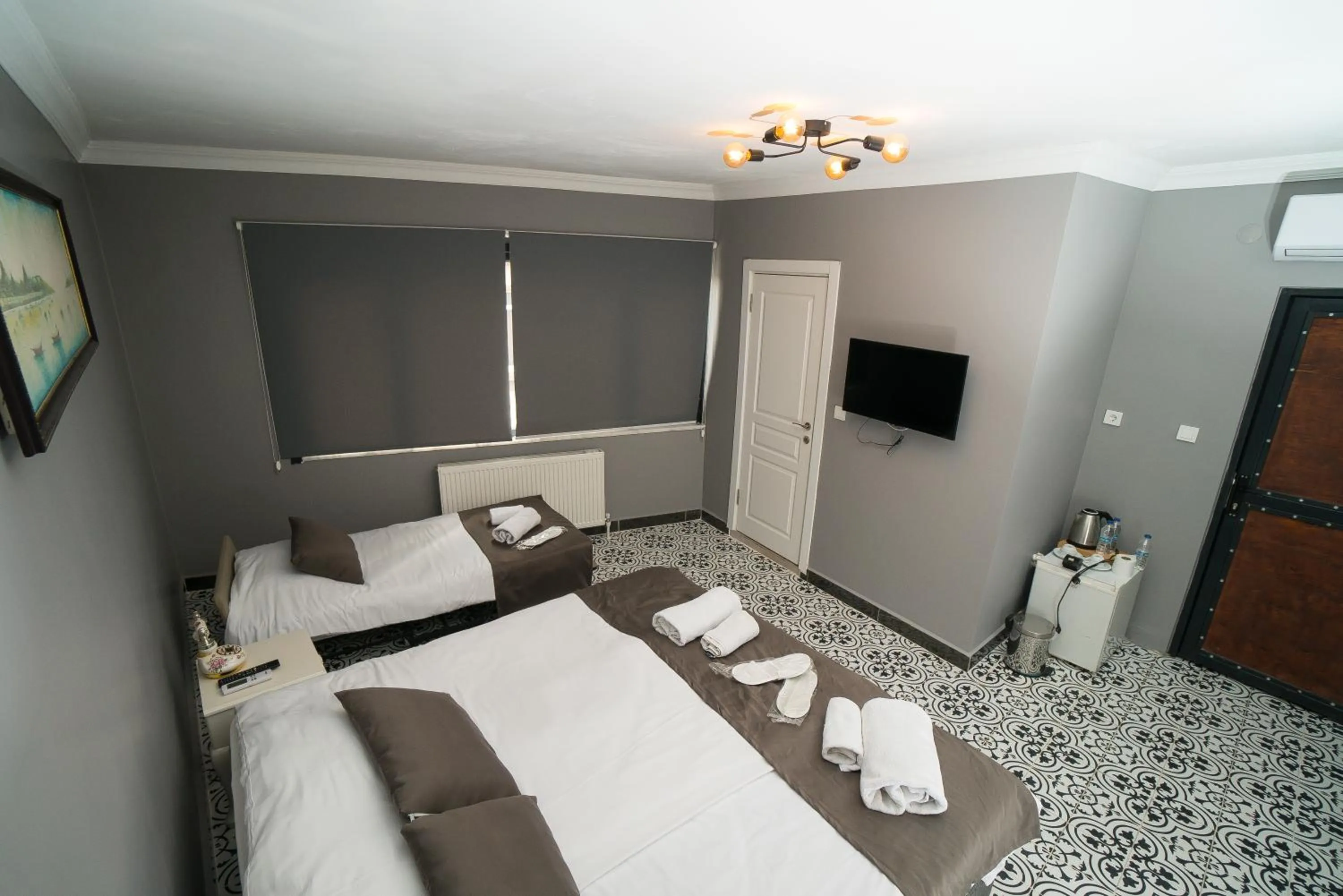 Photo of the whole room, Bed in HHK Hotel