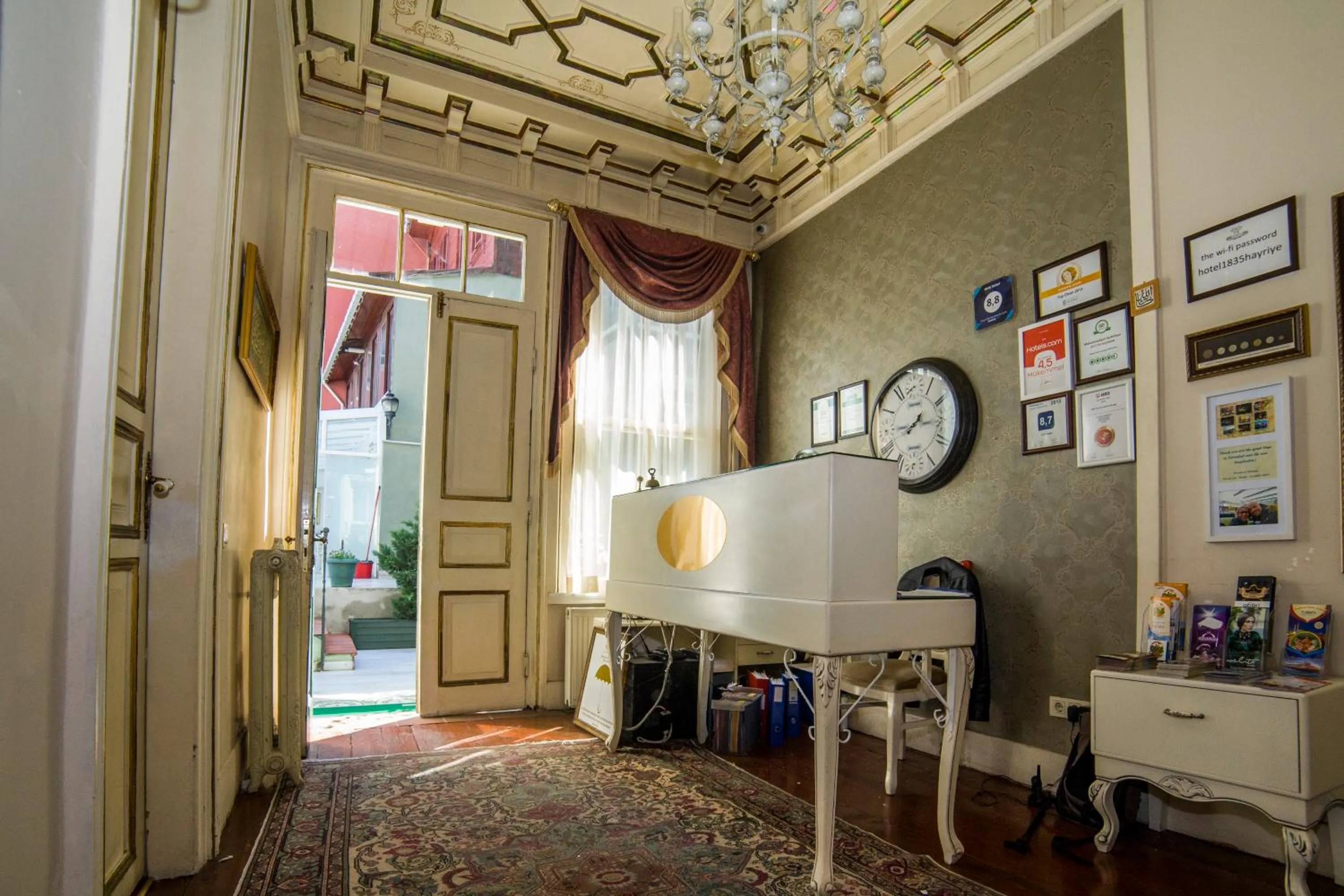 Lobby or reception in HHK Hotel