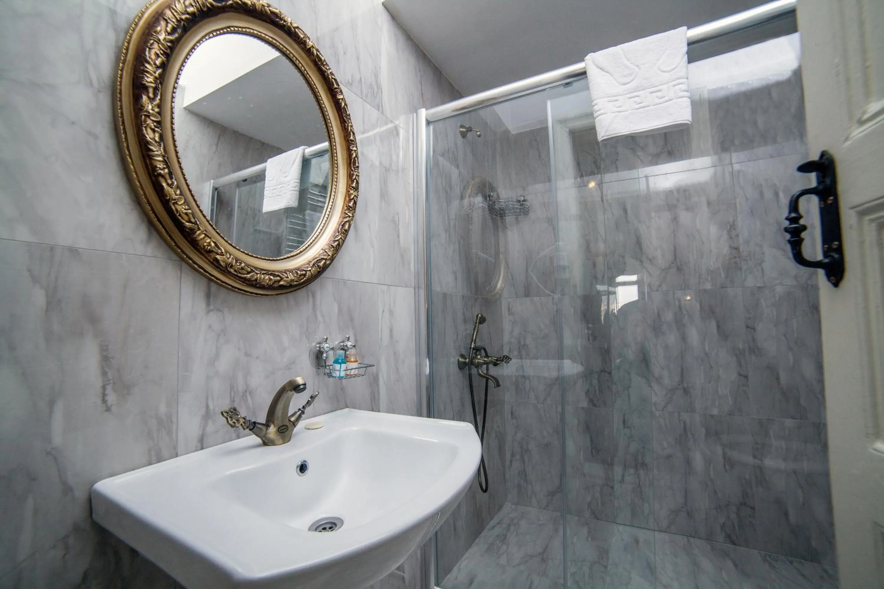 Bathroom in HHK Hotel