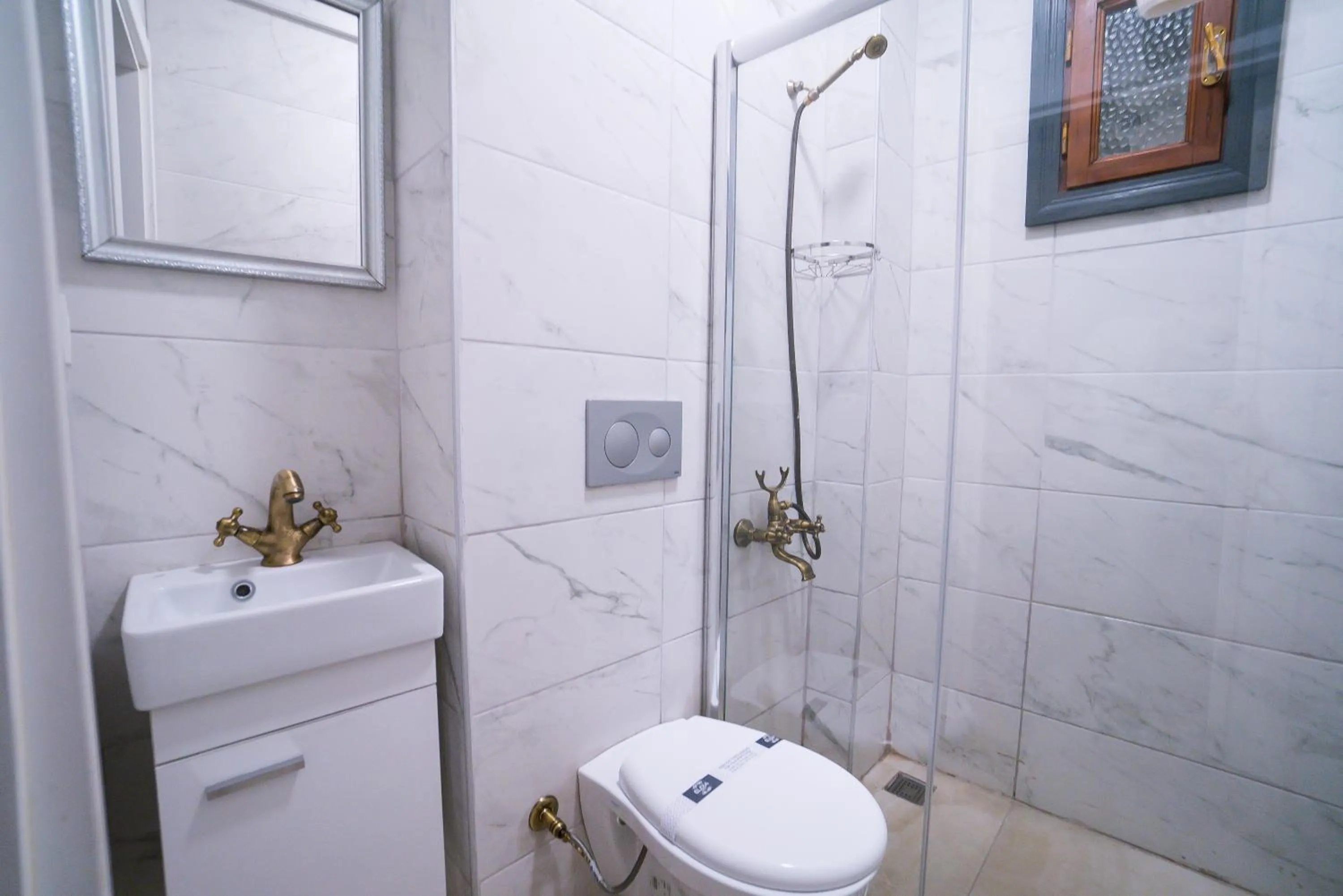 Bathroom in HHK Hotel