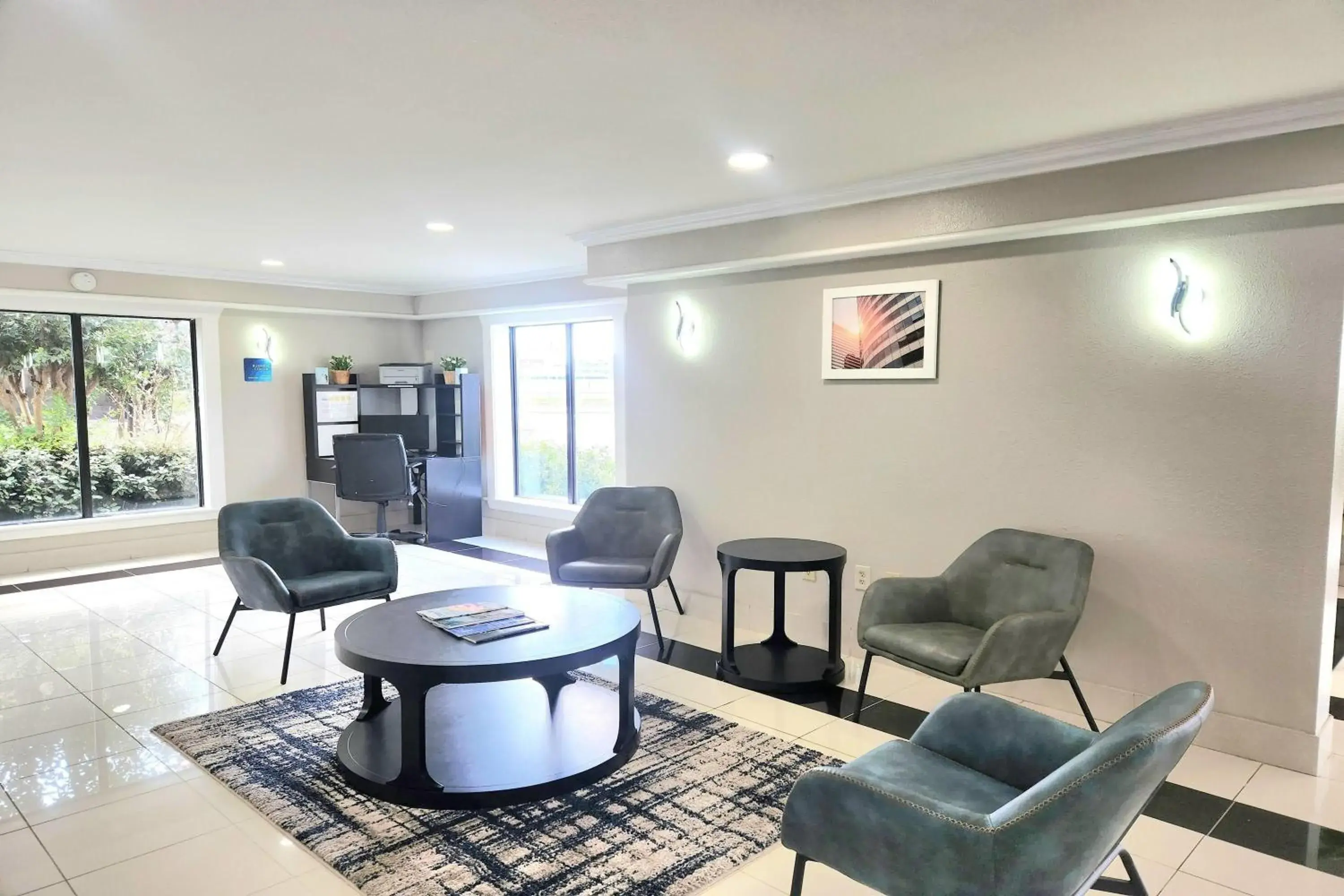 Lobby or reception in Days Inn by Wyndham Houston Lobby or reception in Days Inn by Wyndham Houston