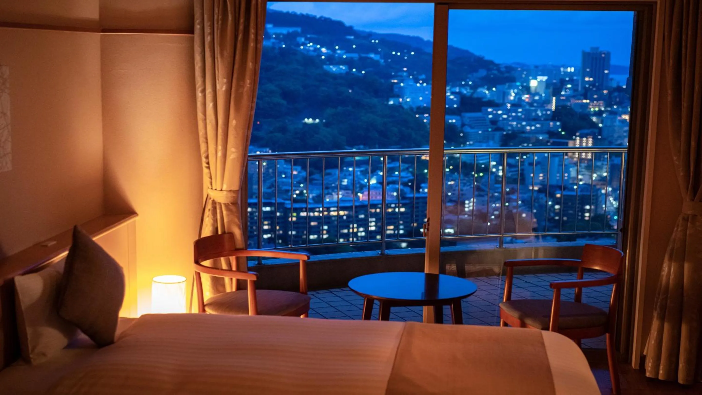 Night, Bed in KAMENOI HOTEL Atami