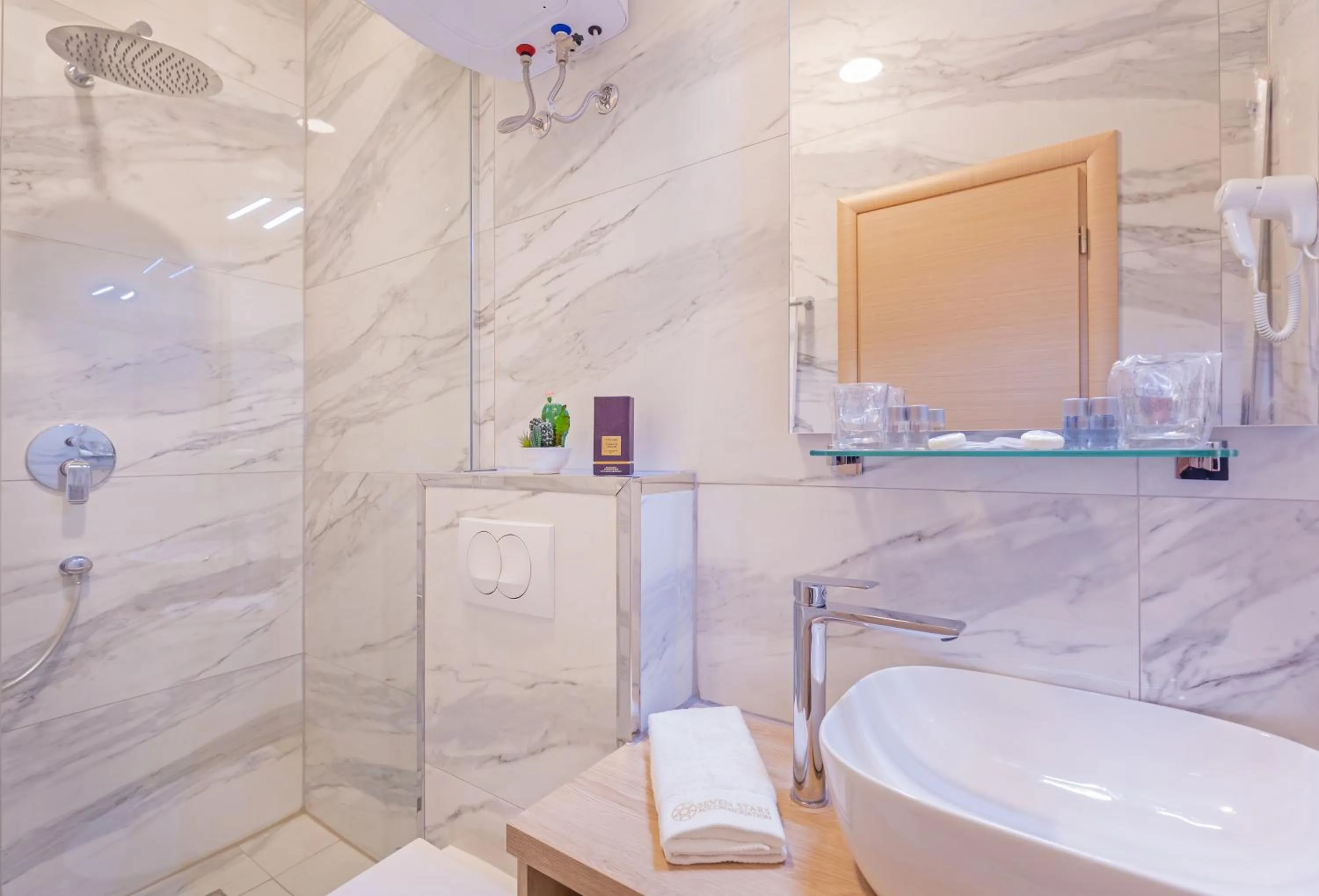 Shower in Seven Stars Accommodation Dubrovnik