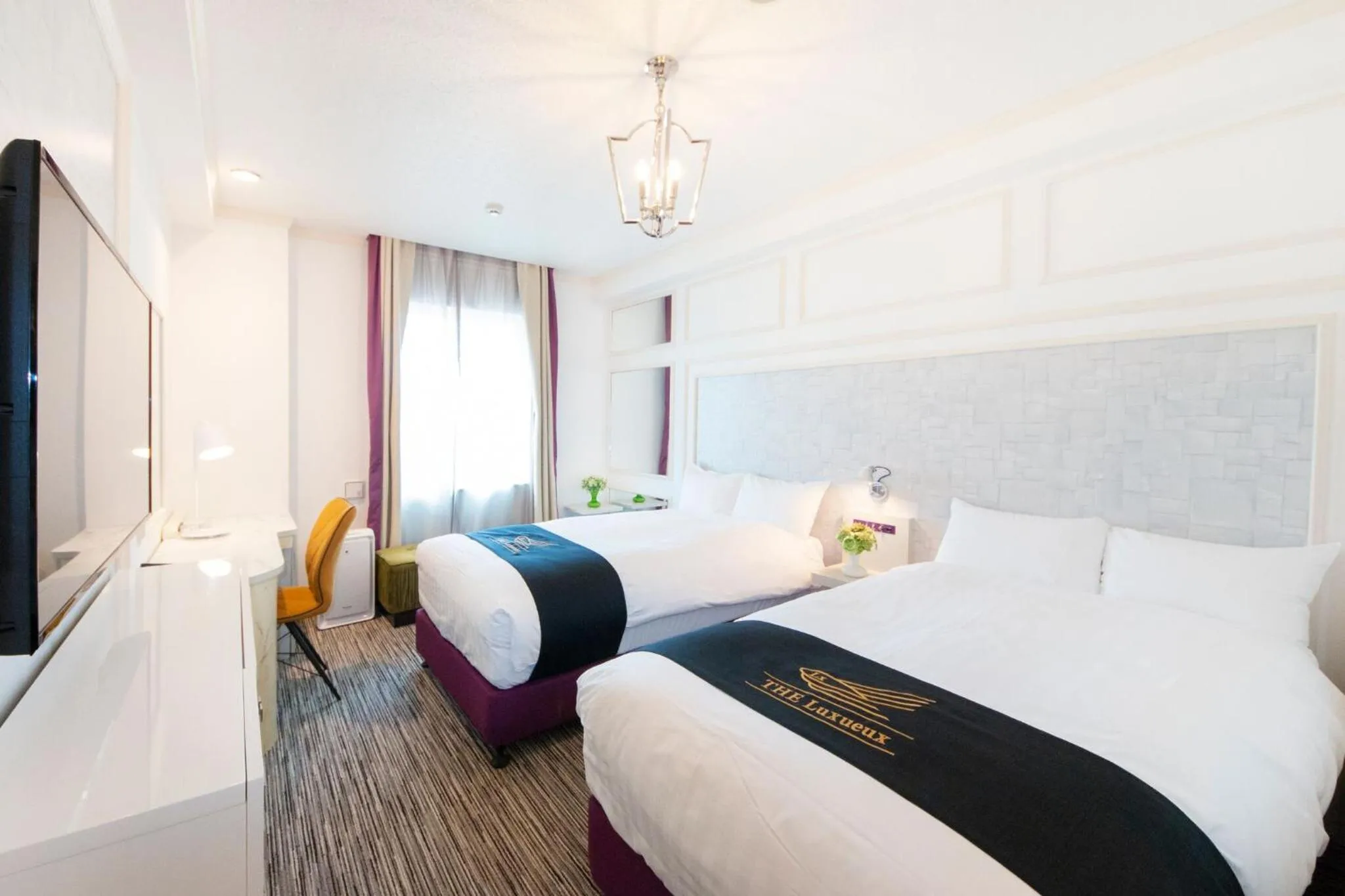 Photo of the whole room, Bed in Grand Park Hotel The Luxueux Minami Kashiwa