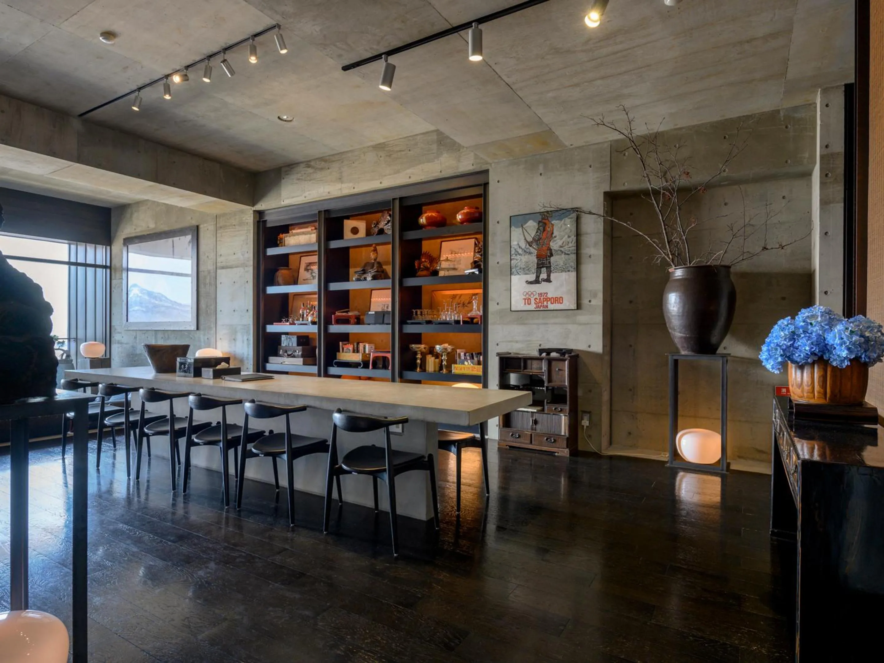 Dining area in Suiboku