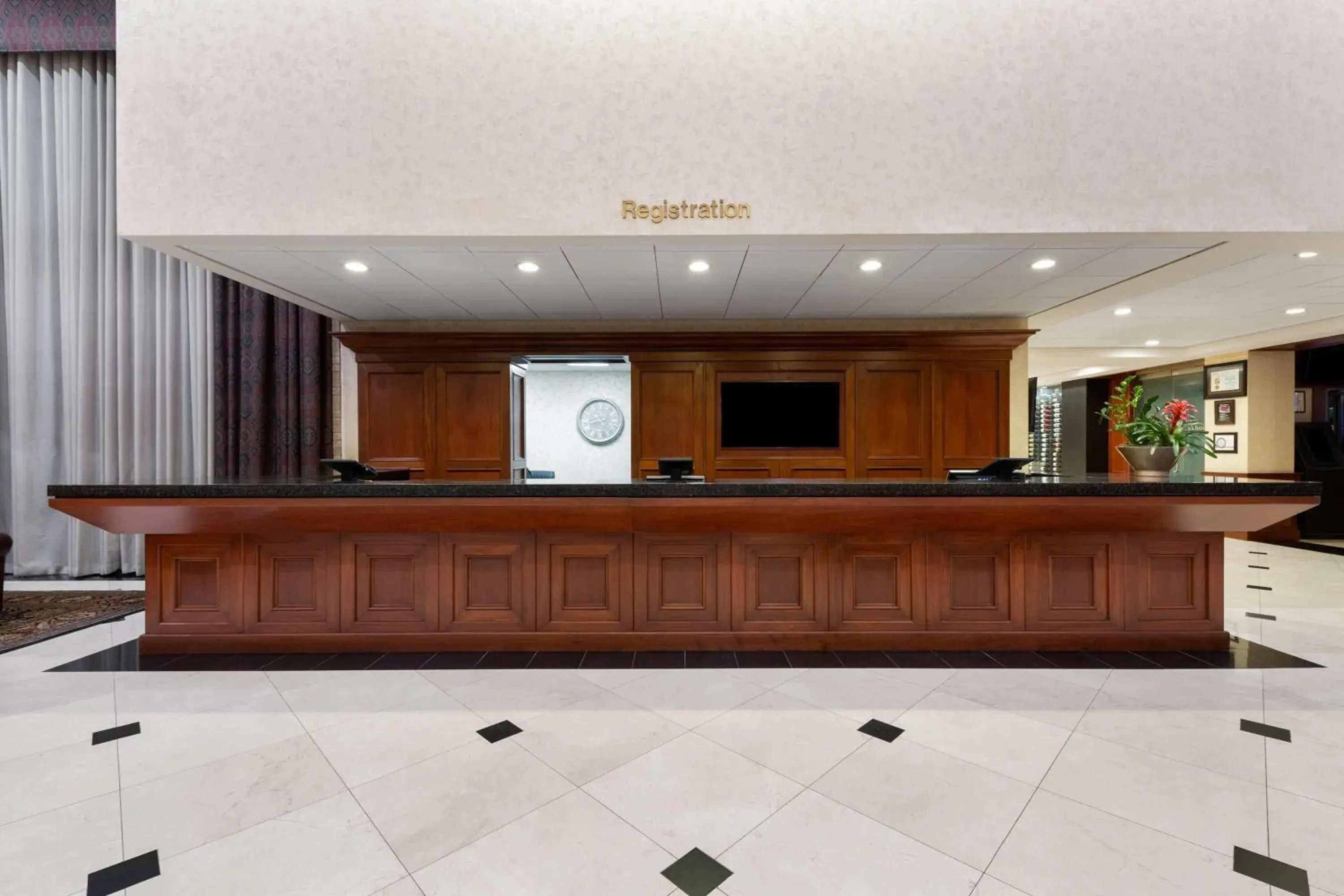 Lobby or reception in Wyndham Riverfront Hotel Lobby or reception in Wyndham Riverfront Hotel