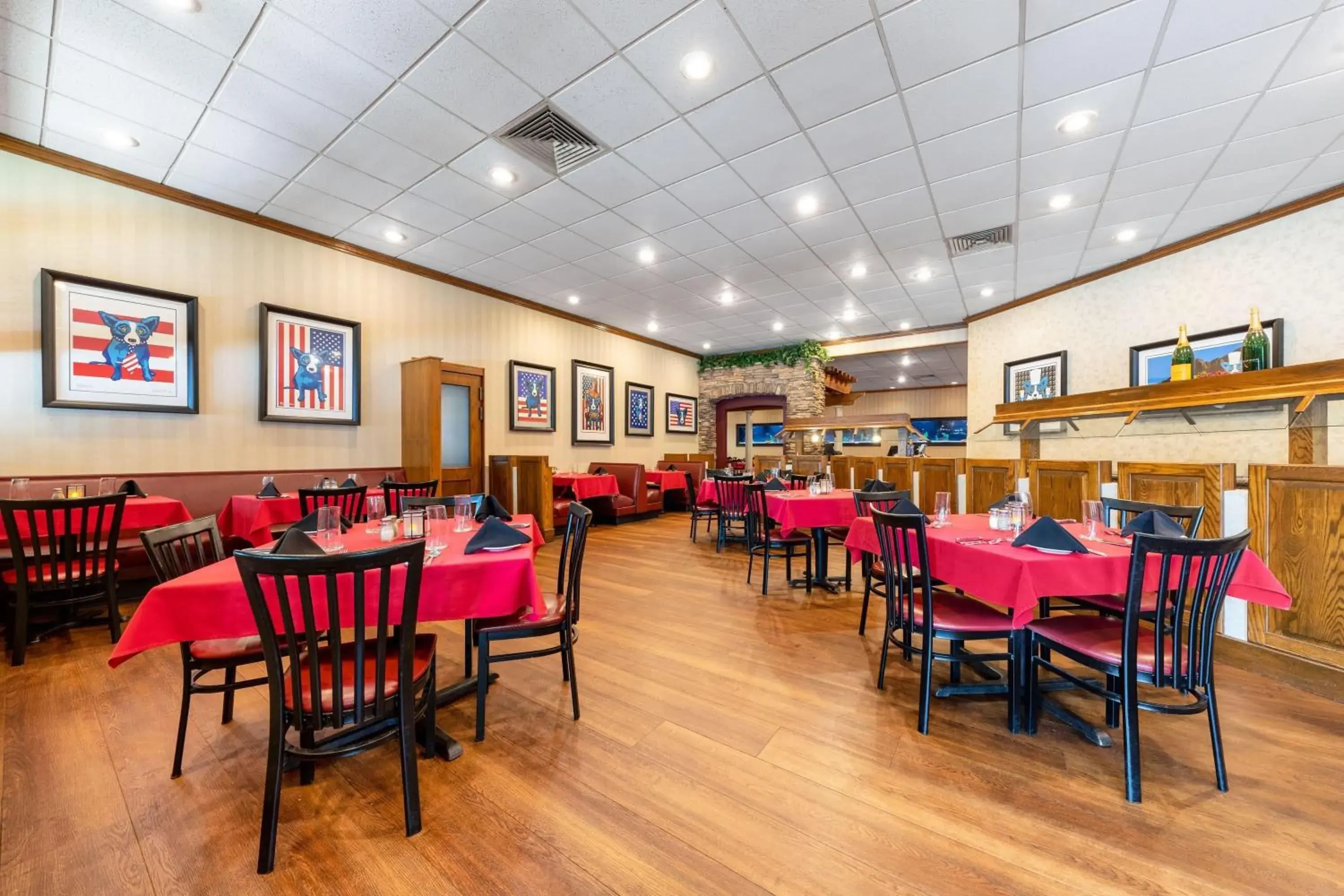 Restaurant/places to eat in Wyndham Riverfront Hotel Restaurant/places to eat in Wyndham Riverfront Hotel