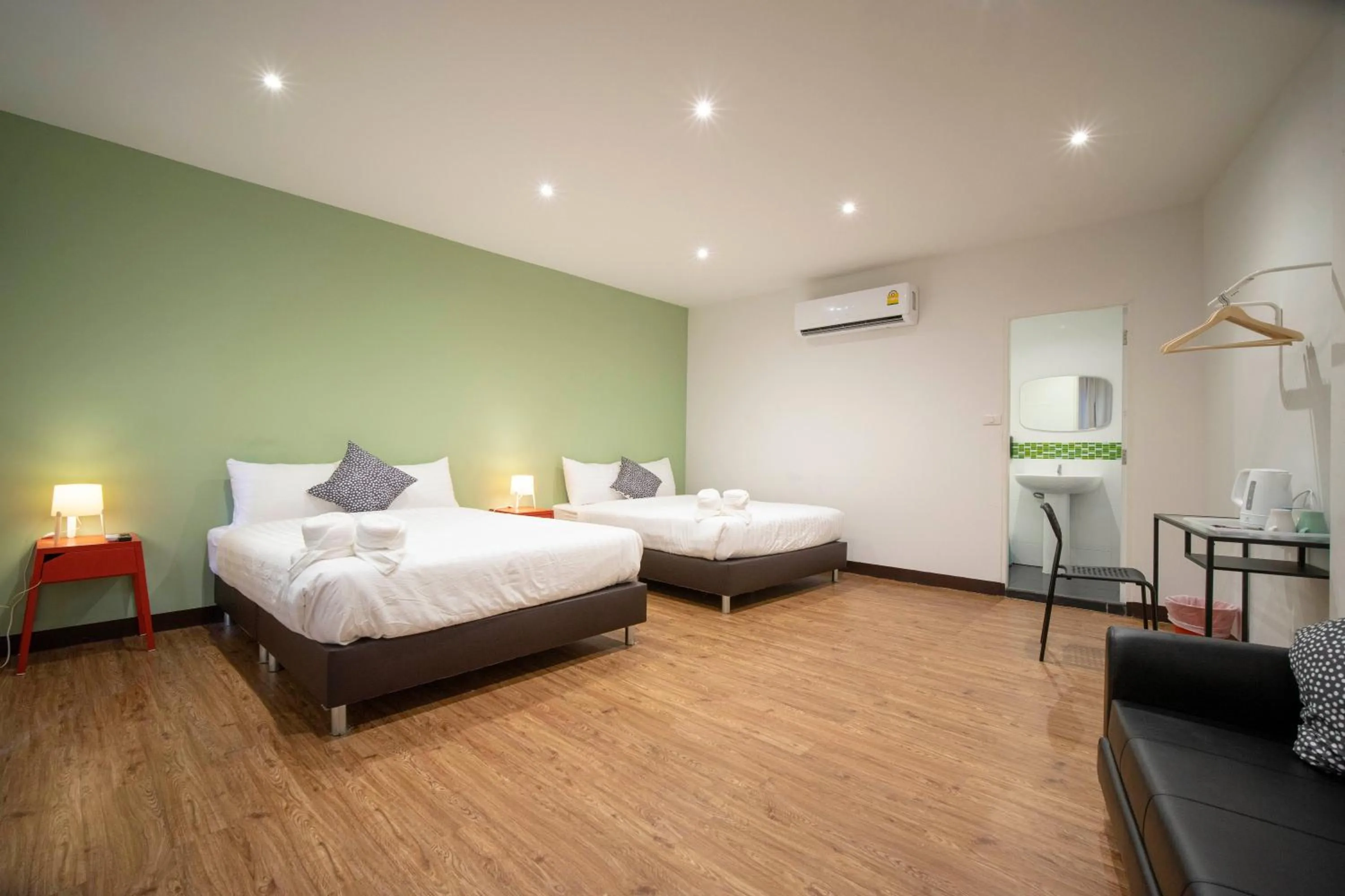 Bedroom, Bed in Resort V - MRT Huai Khwang