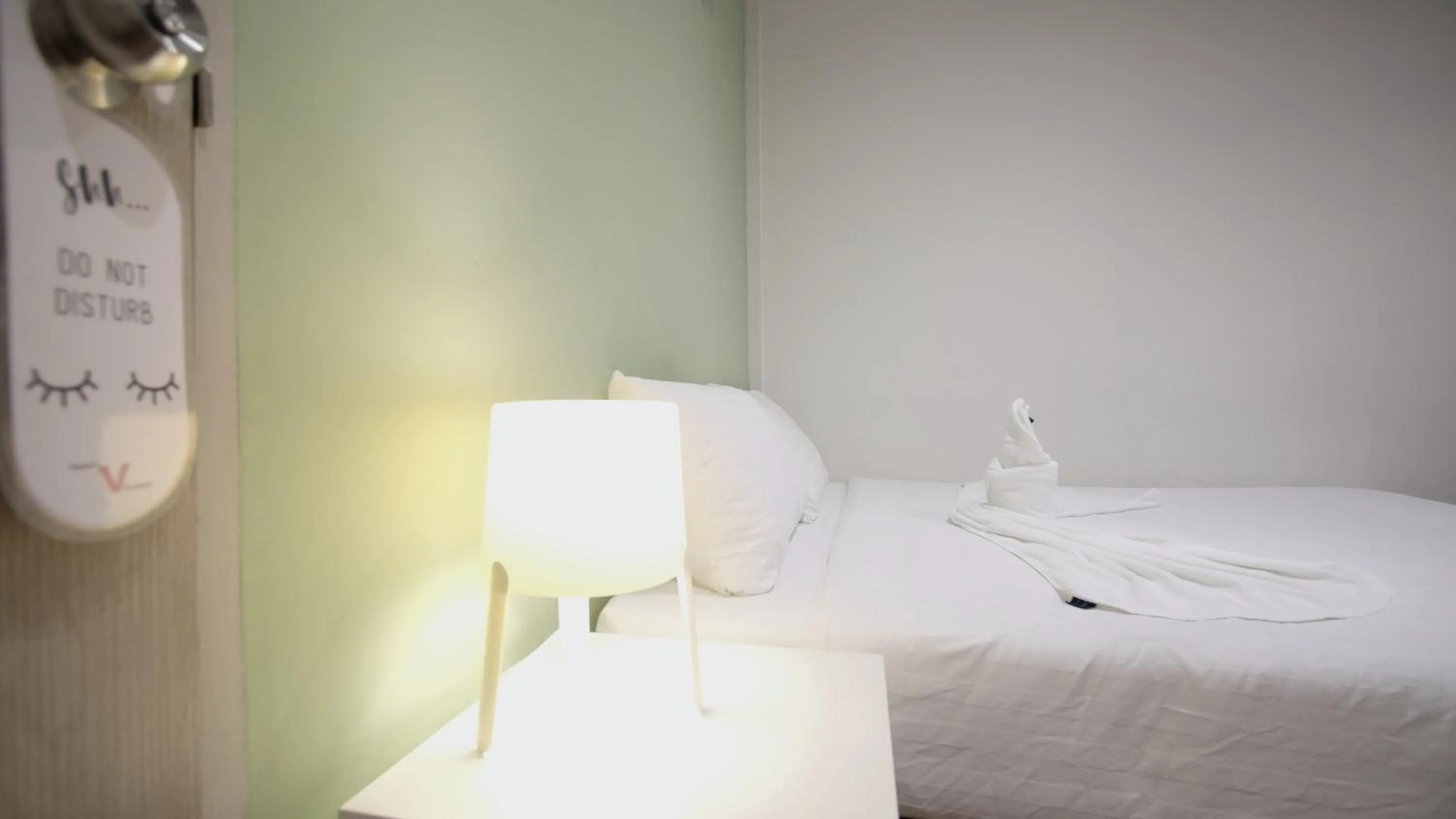 Bed in Resort V - MRT Huai Khwang