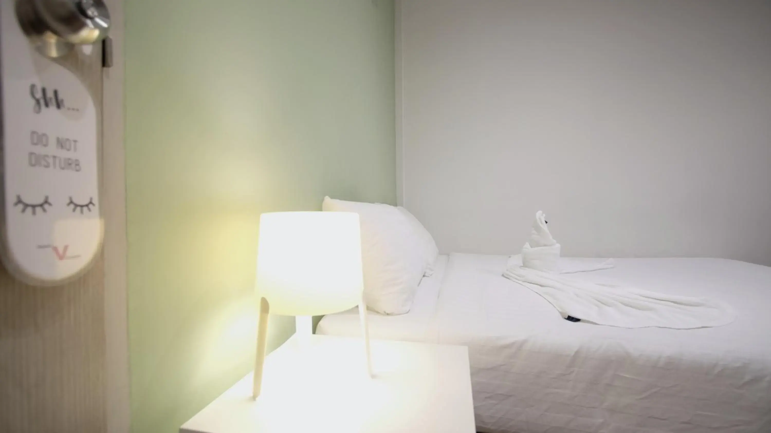 Bed in Resort V - MRT Huai Khwang Bed in Resort V - MRT Huai Khwang