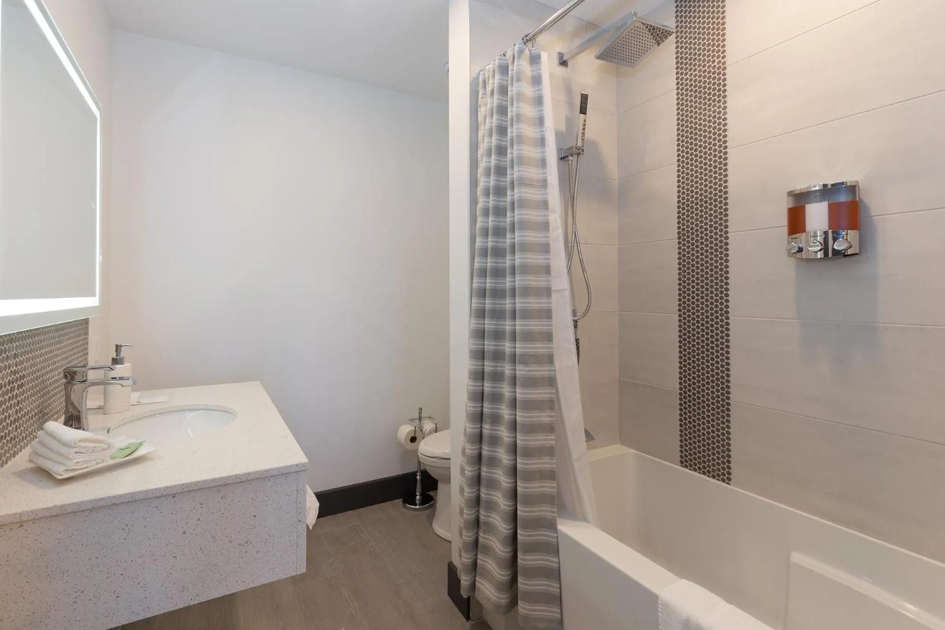 Bathroom in Motel au Vieux Piloteux