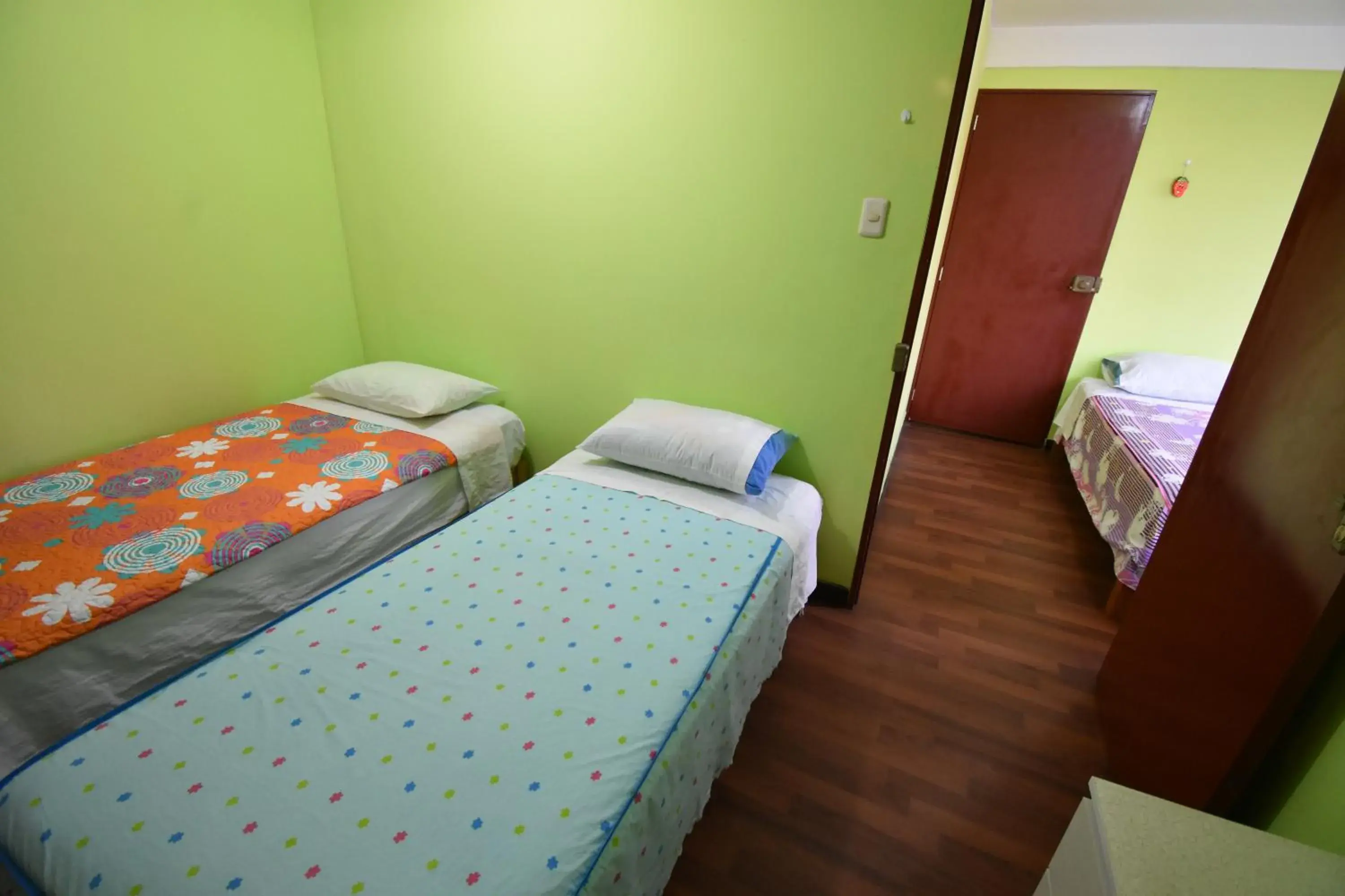 Family Room with Shared Bathroom in El Viajero Aeropuerto Family Room with Shared Bathroom in El Viajero Aeropuerto