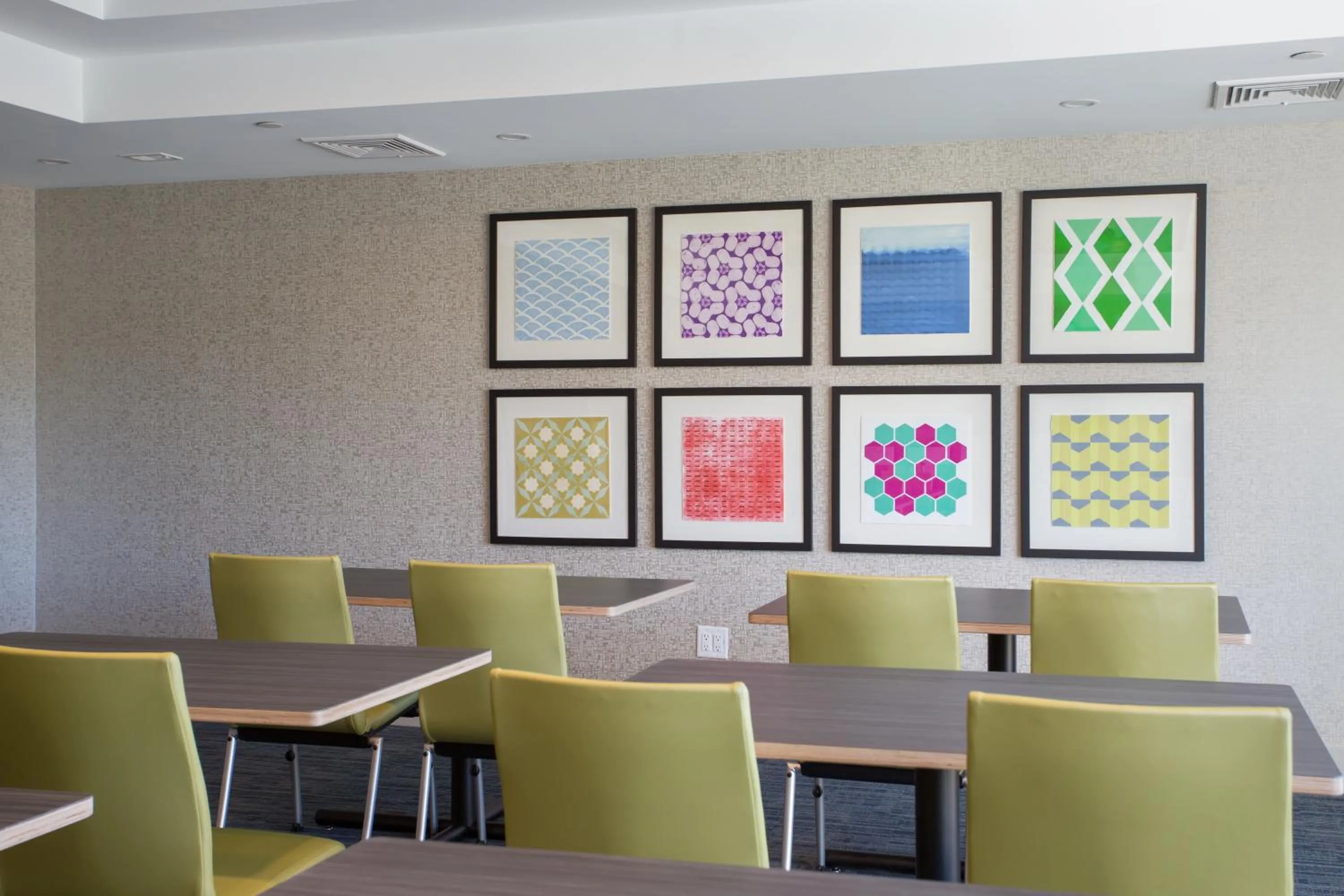 Meeting/conference room in Holiday Inn Express Chelmsford by IHG