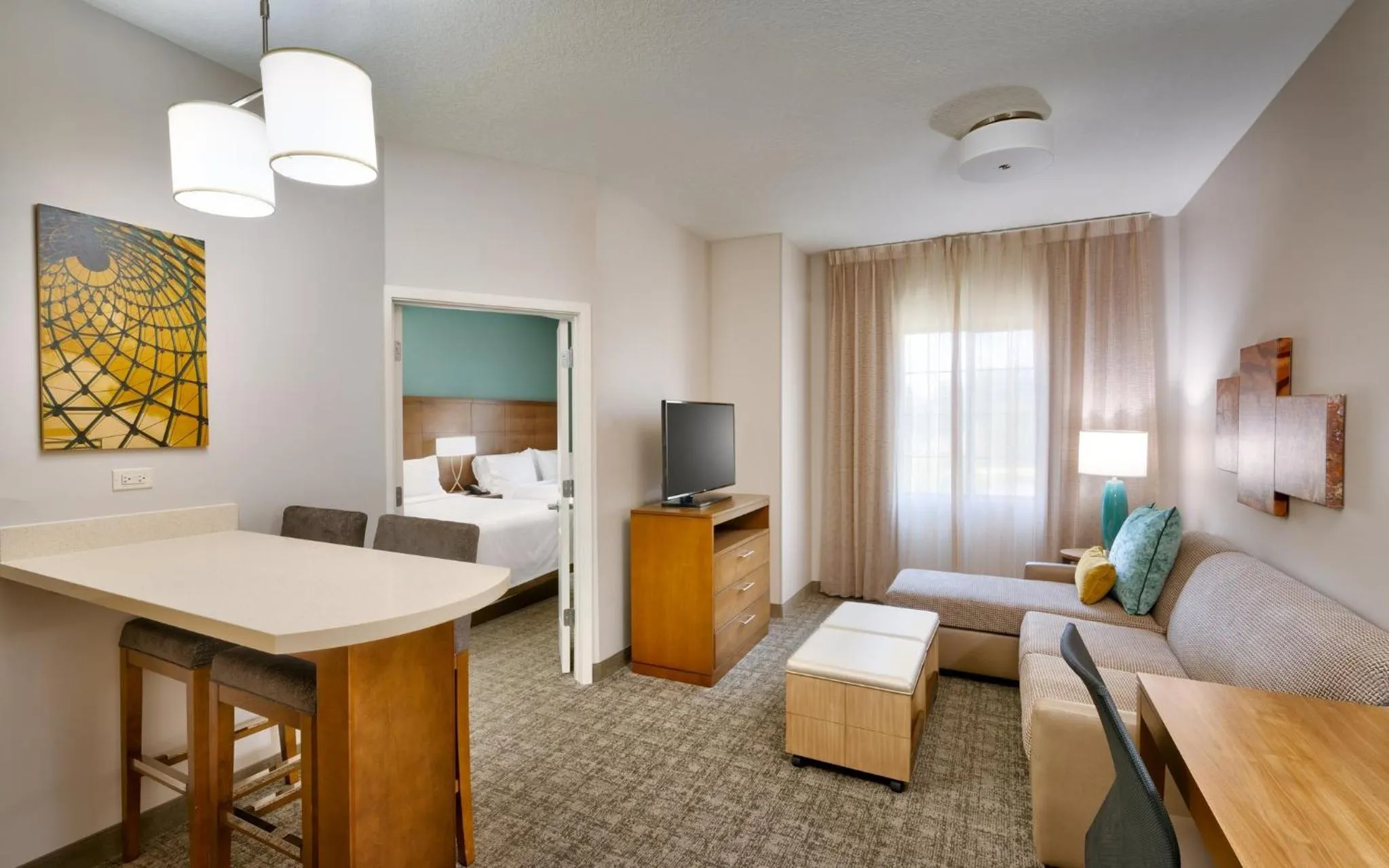 Photo of the whole room, Bed in Staybridge Suites - Gainesville I-75 by IHG