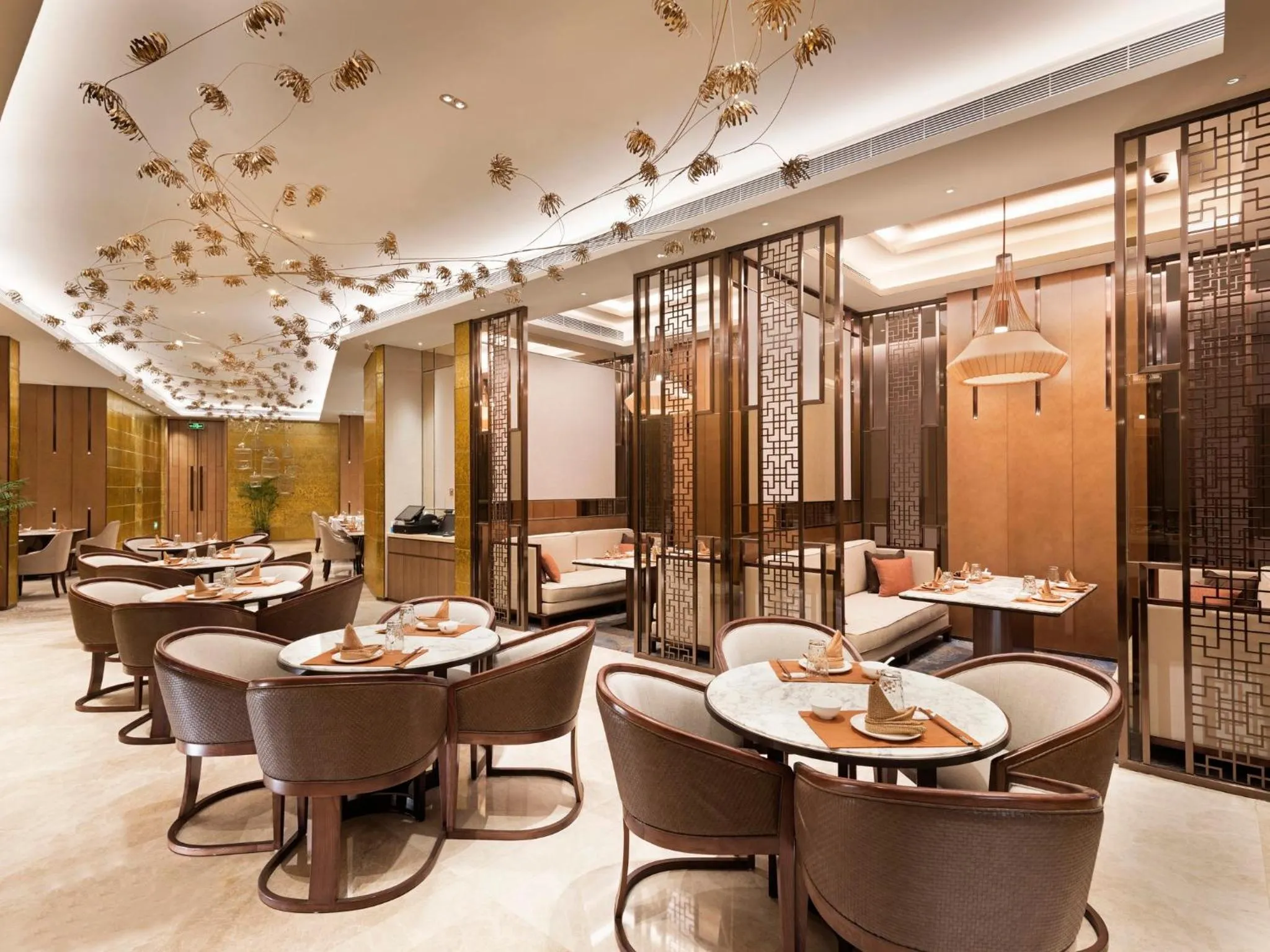 Restaurant/places to eat in HUALUXE Wuhu