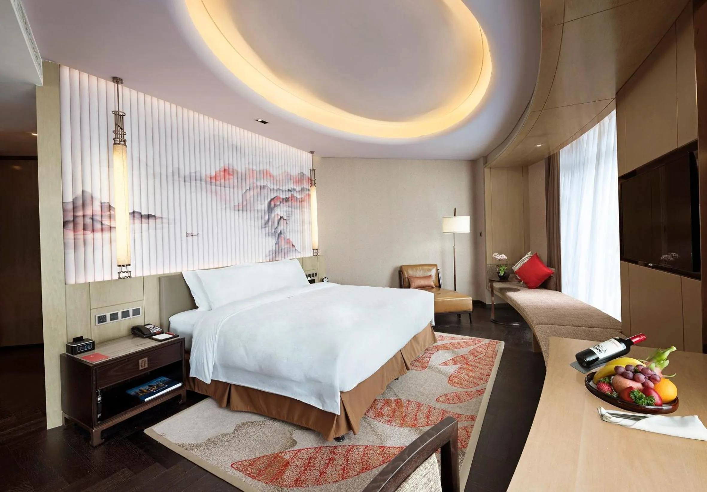 Photo of the whole room, Bed in HUALUXE Wuhu