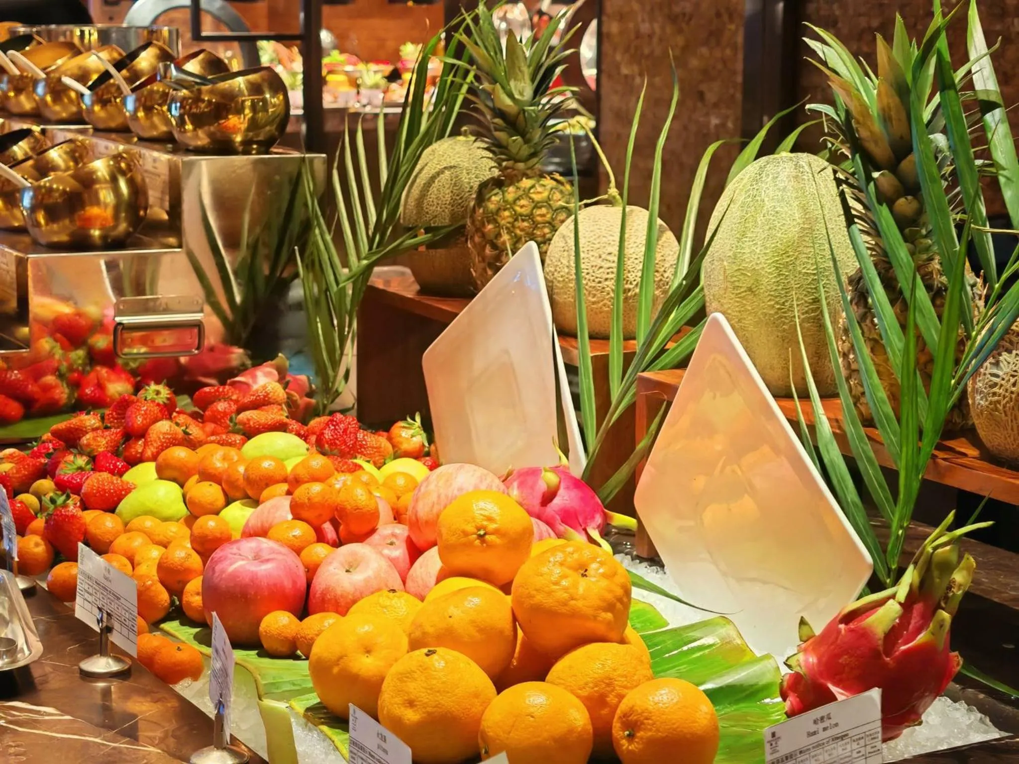 Restaurant/places to eat in HUALUXE Wuhu