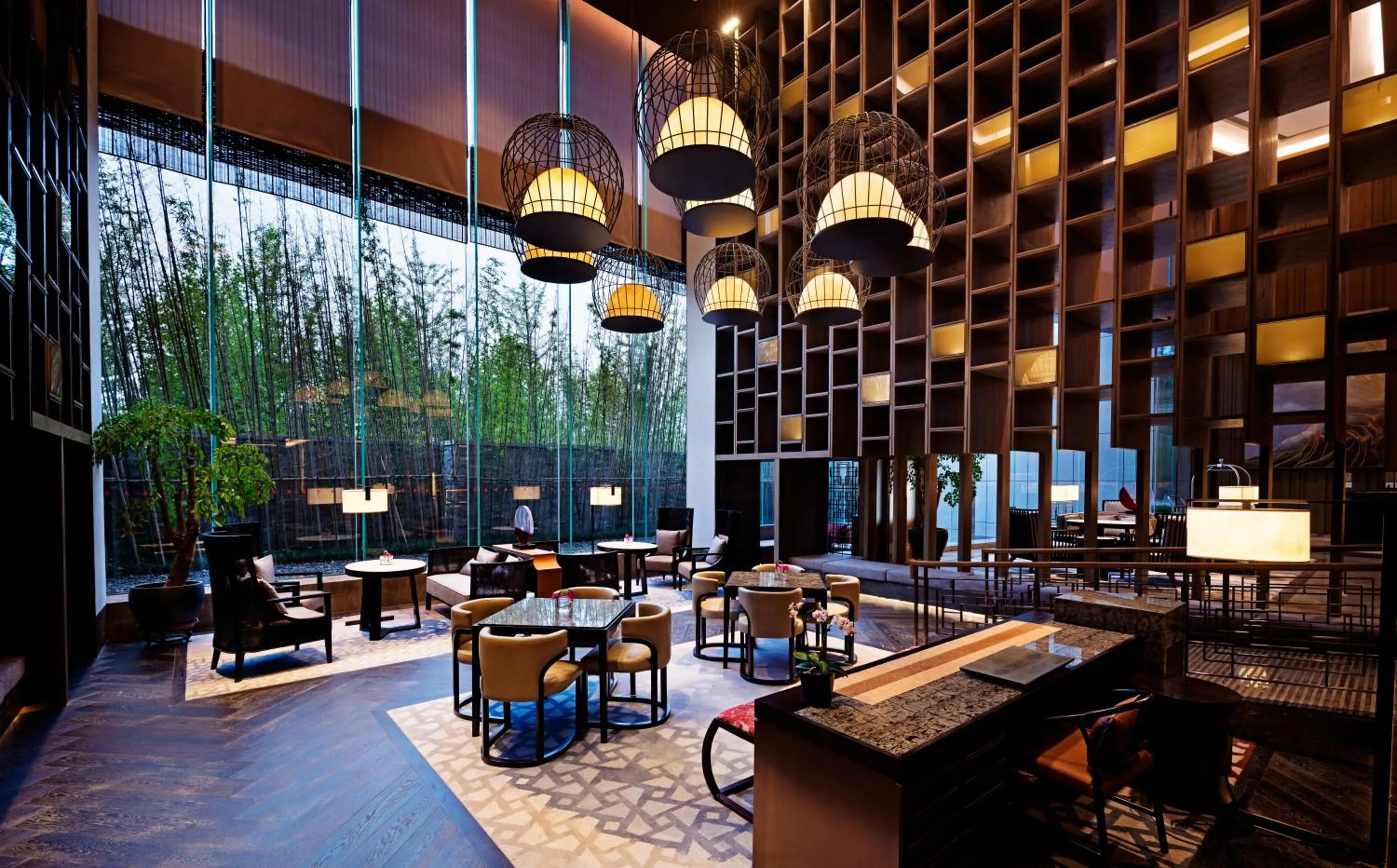 Lounge or bar in HUALUXE Wuhu