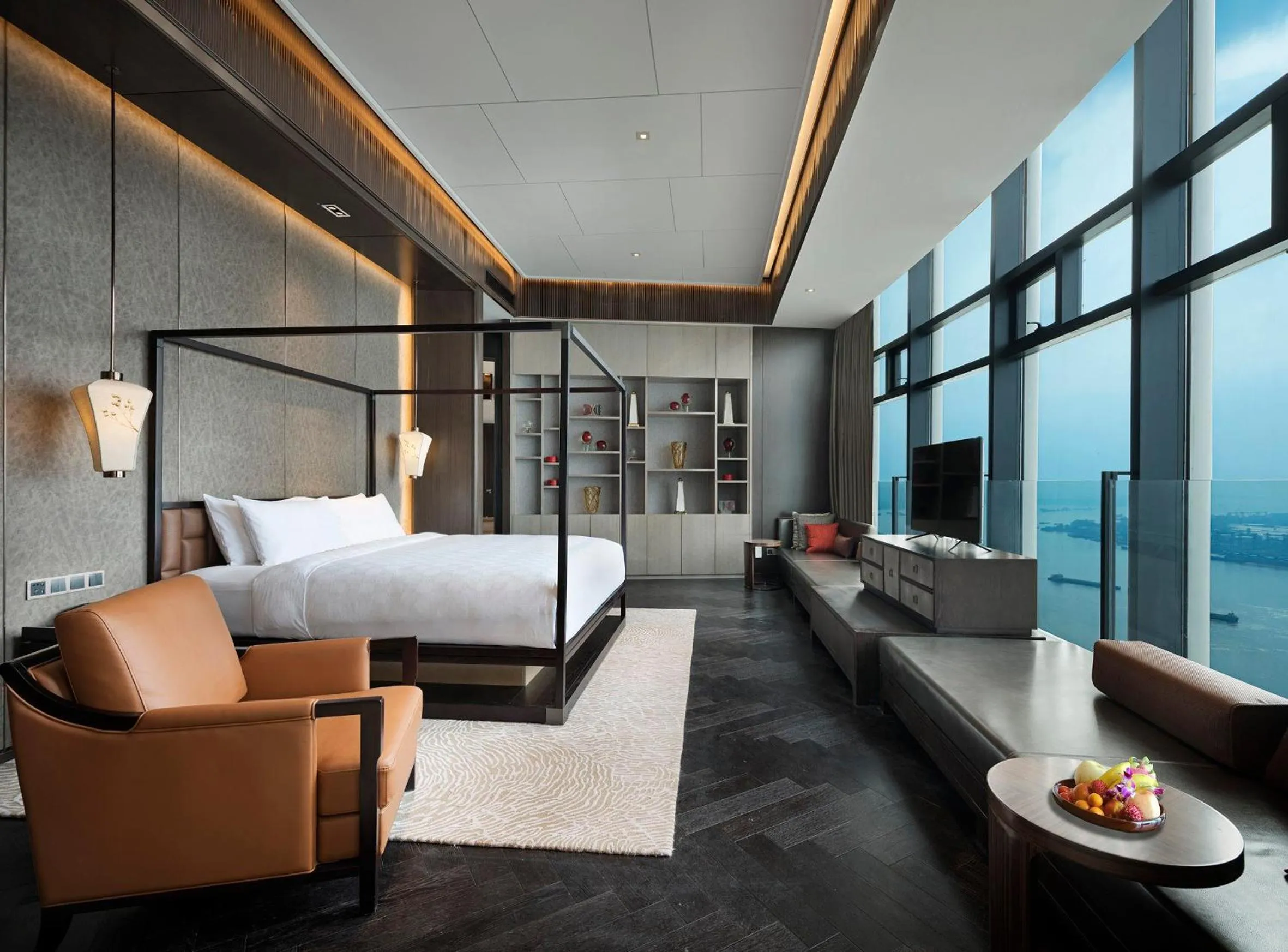 Photo of the whole room, Bed in HUALUXE Wuhu