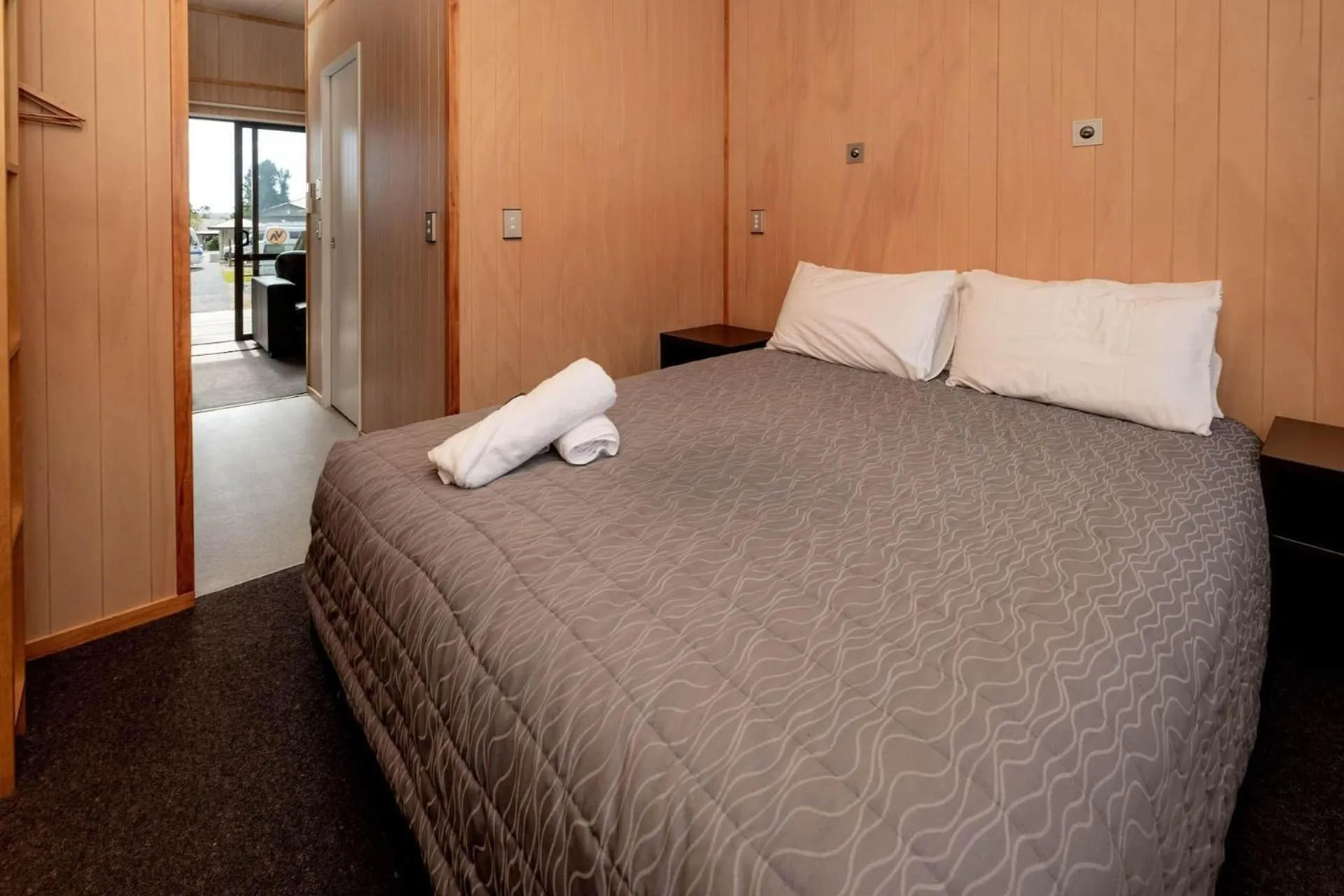 Bed in Fox Glacier TOP 10 Holiday Park & Motels