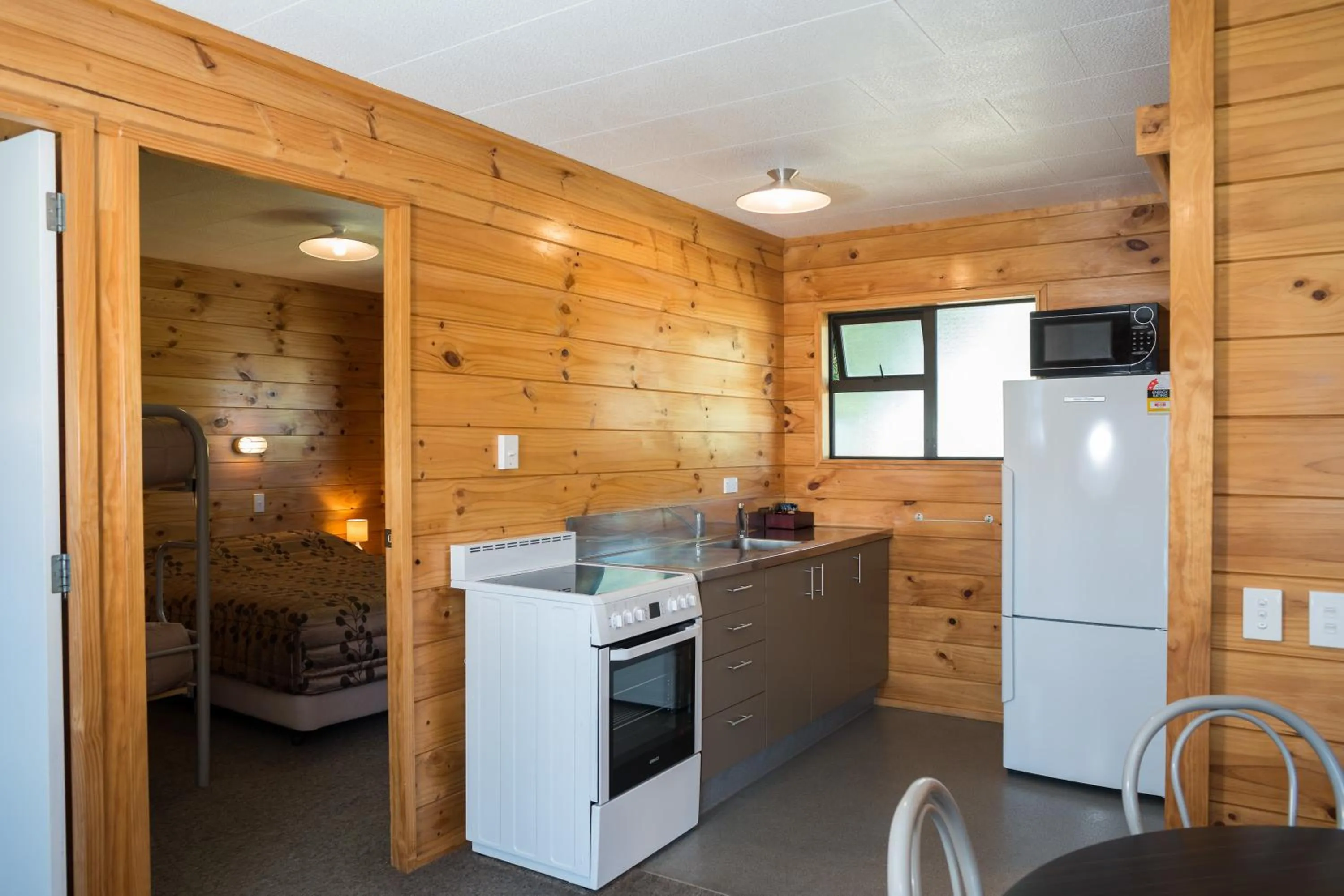 Kitchen or kitchenette in Fox Glacier TOP 10 Holiday Park & Motels