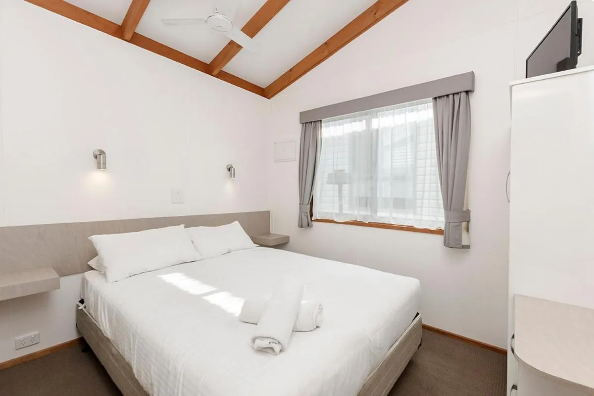 Bed in Portland Holiday Village