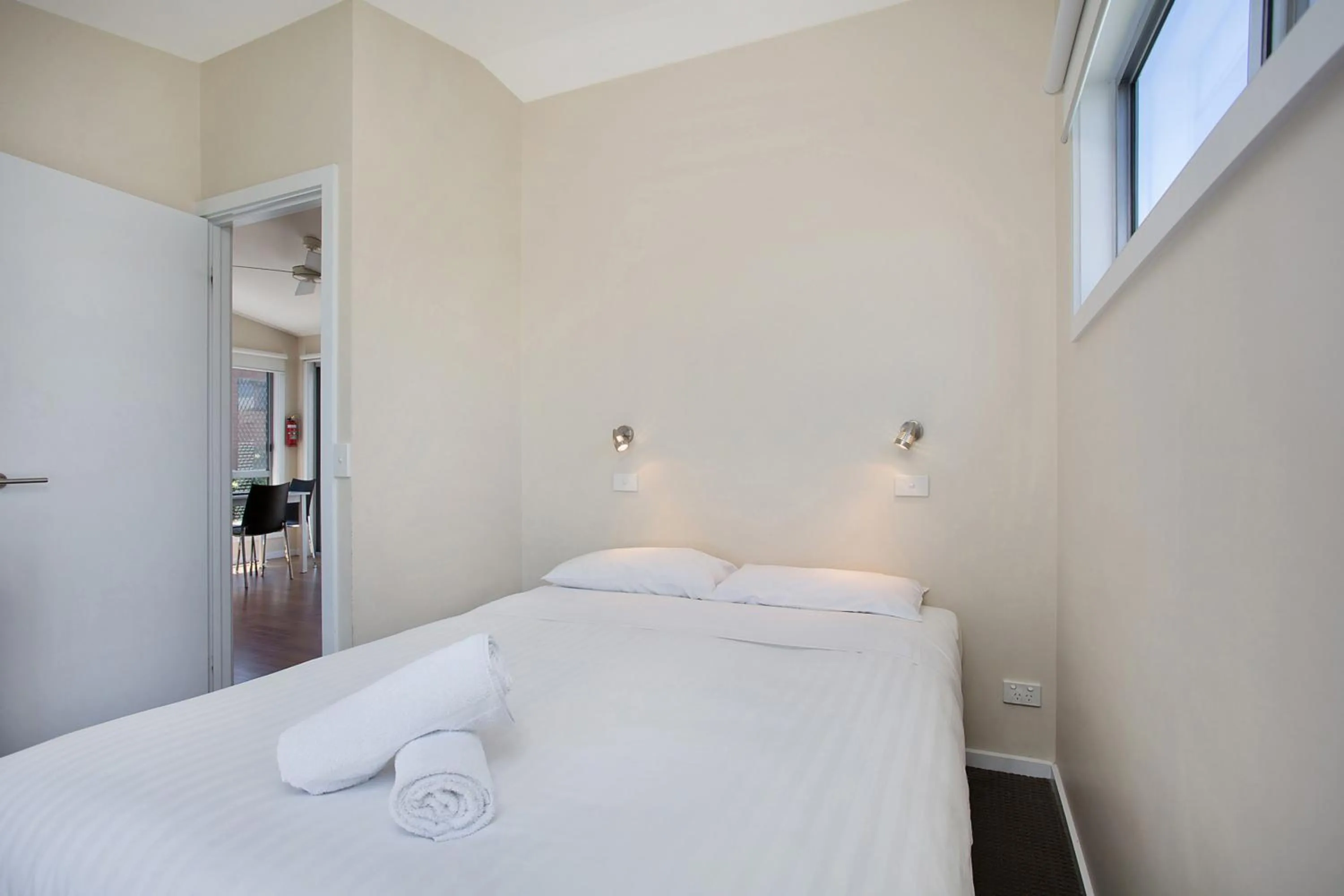 Bedroom, Bed in Portland Holiday Village