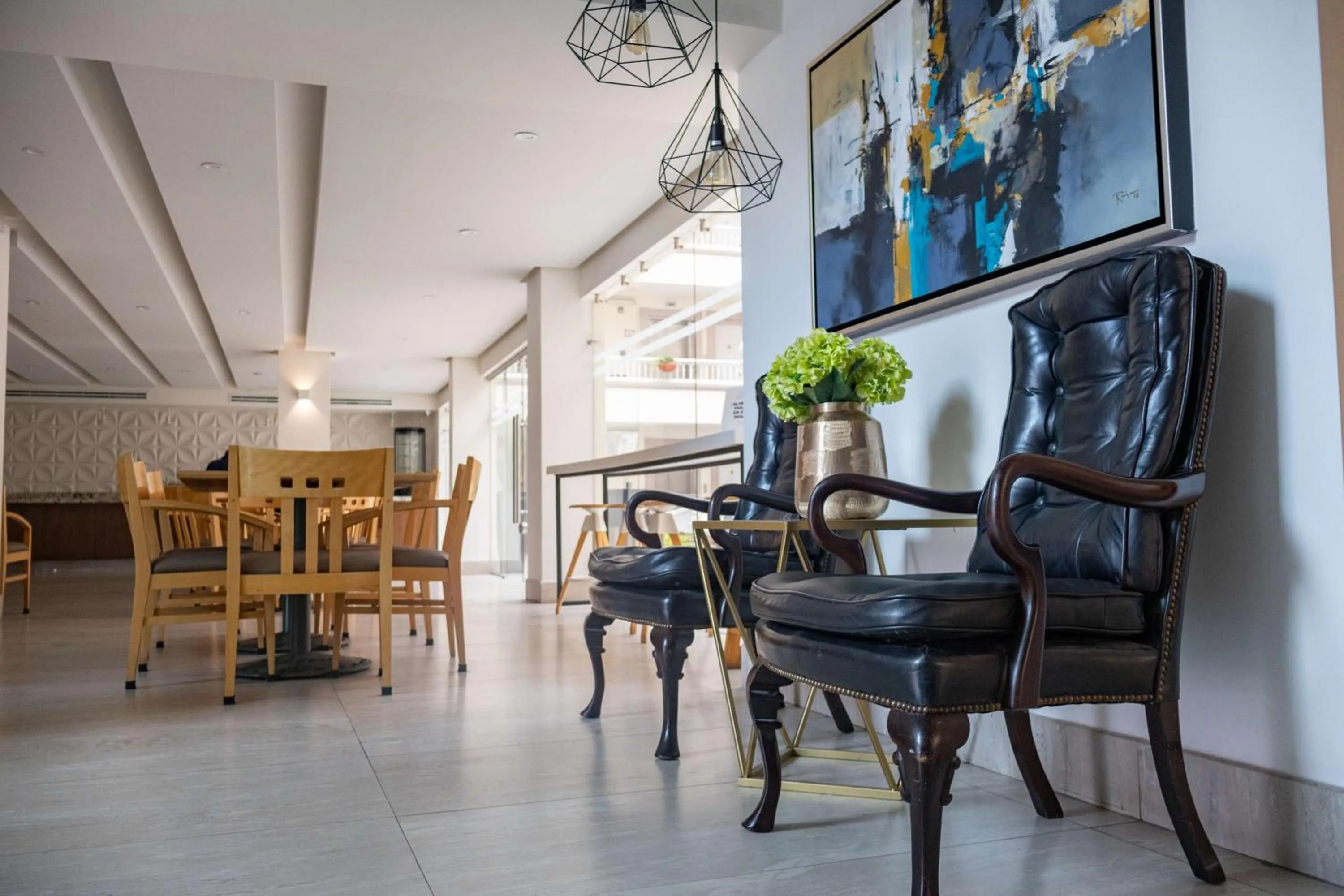 Lobby or reception in Best Western PLUS Monterrey Colón