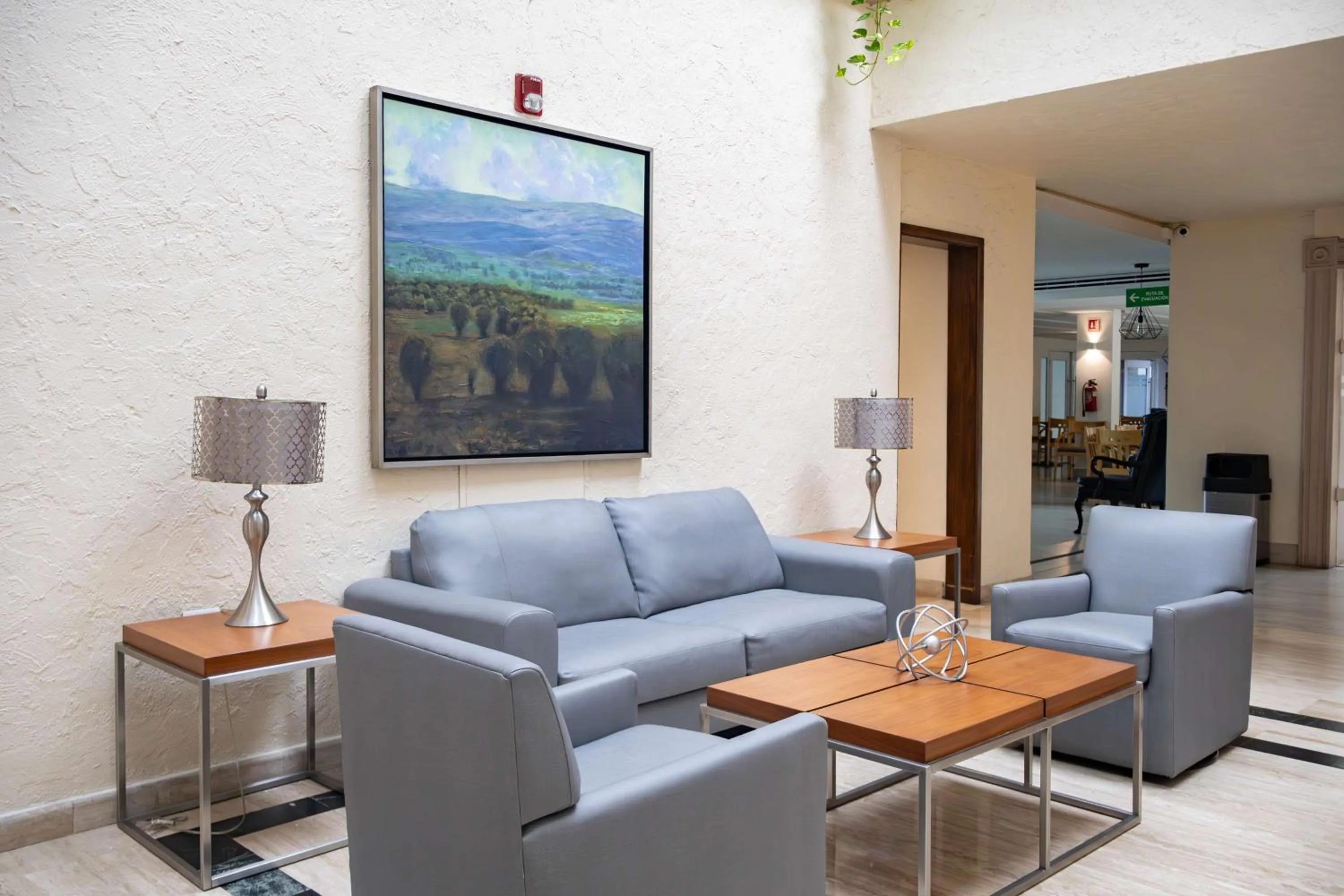 Lobby or reception in Best Western PLUS Monterrey Colón