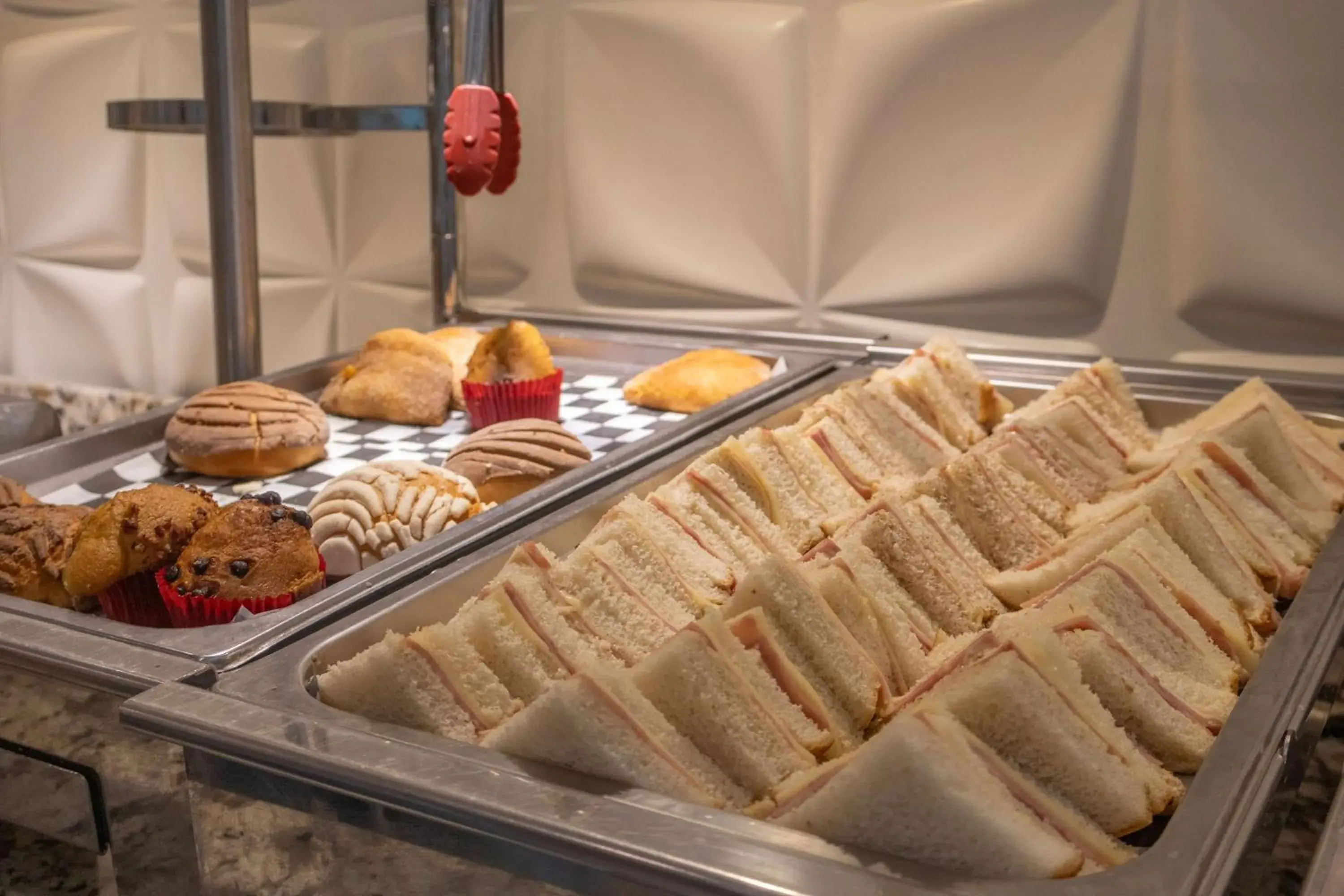 Breakfast in Best Western PLUS Monterrey Colón Breakfast in Best Western PLUS Monterrey Colón