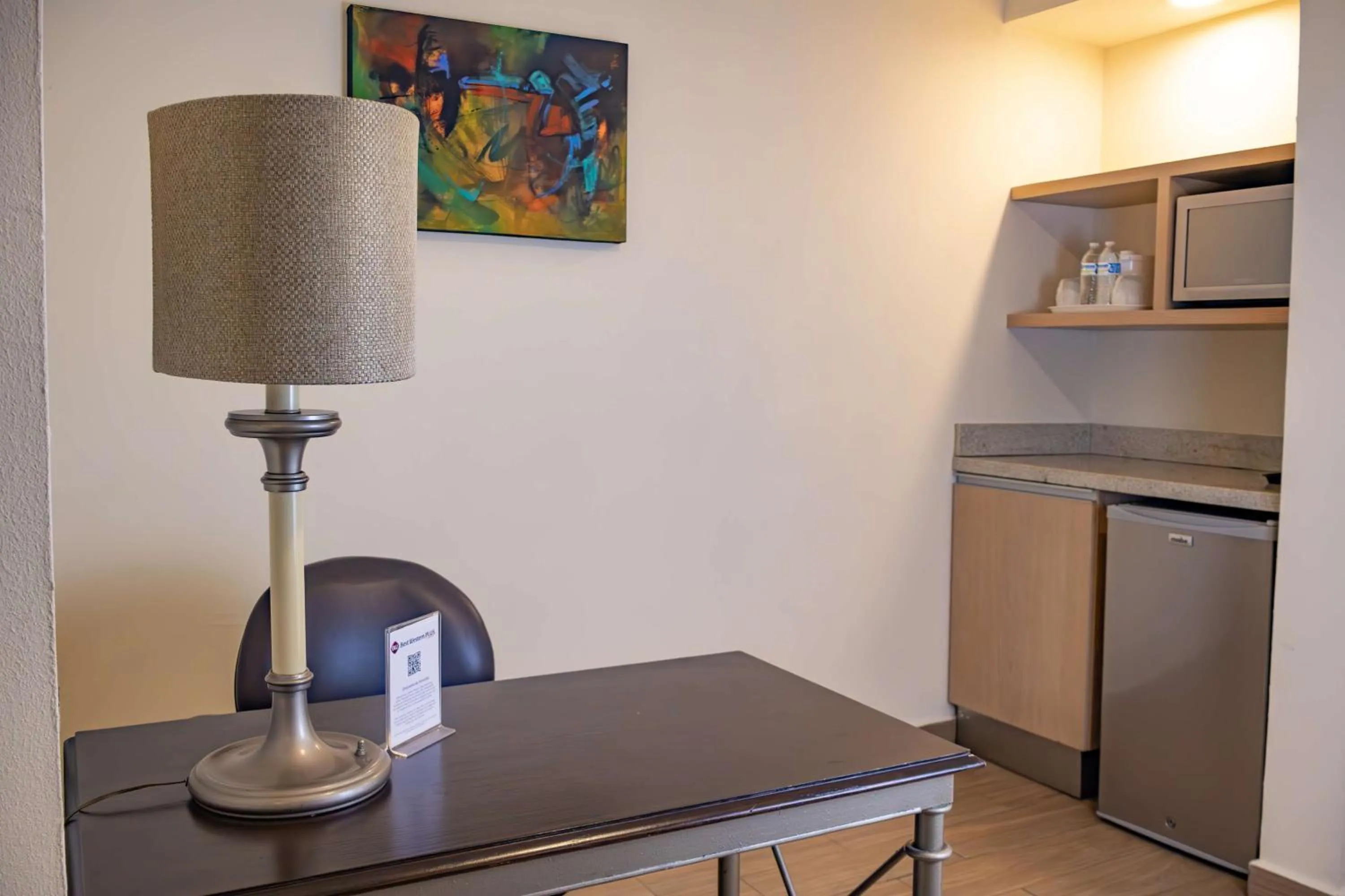 Photo of the whole room in Best Western PLUS Monterrey Colón