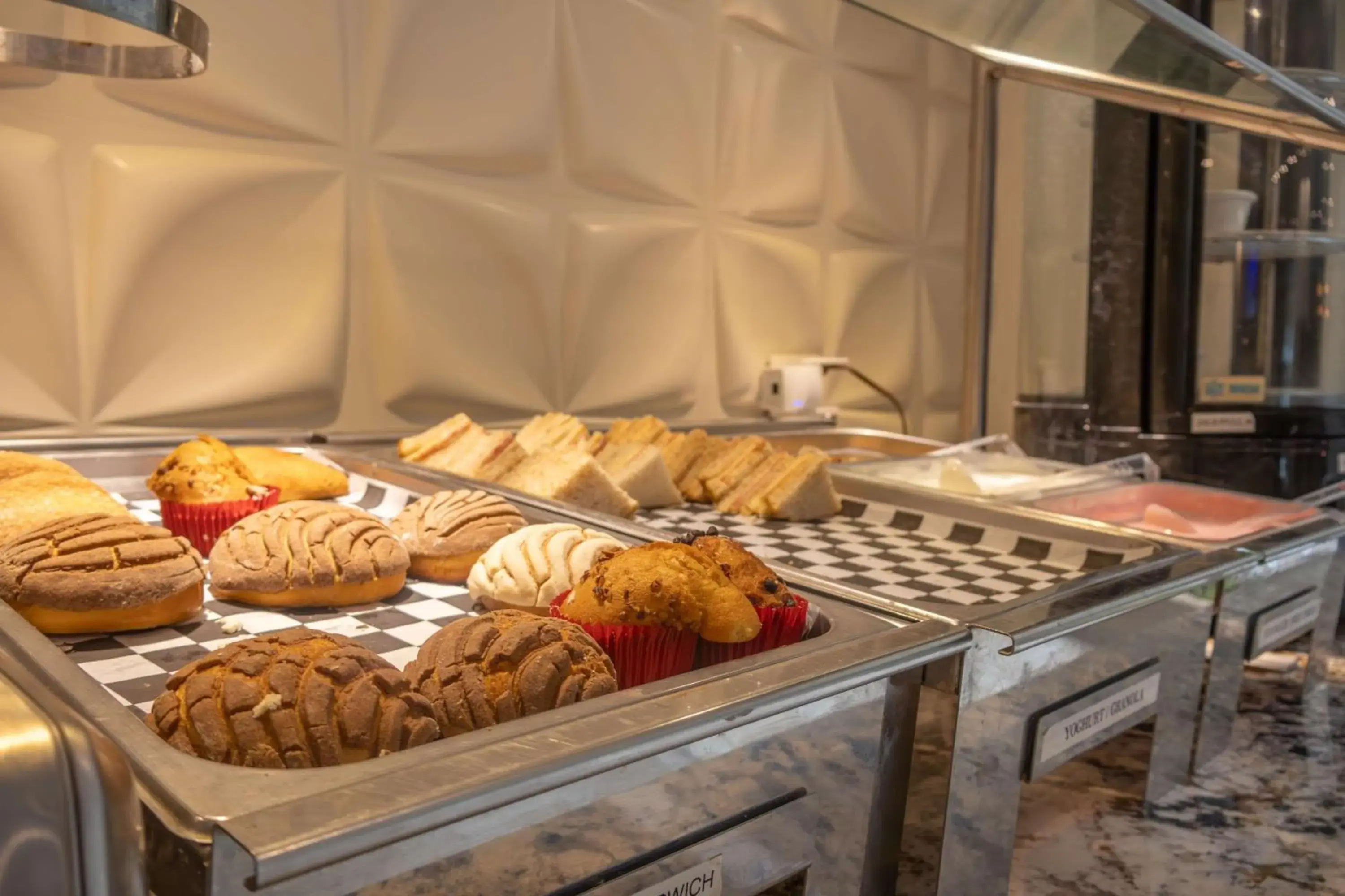 Breakfast in Best Western PLUS Monterrey Colón Breakfast in Best Western PLUS Monterrey Colón