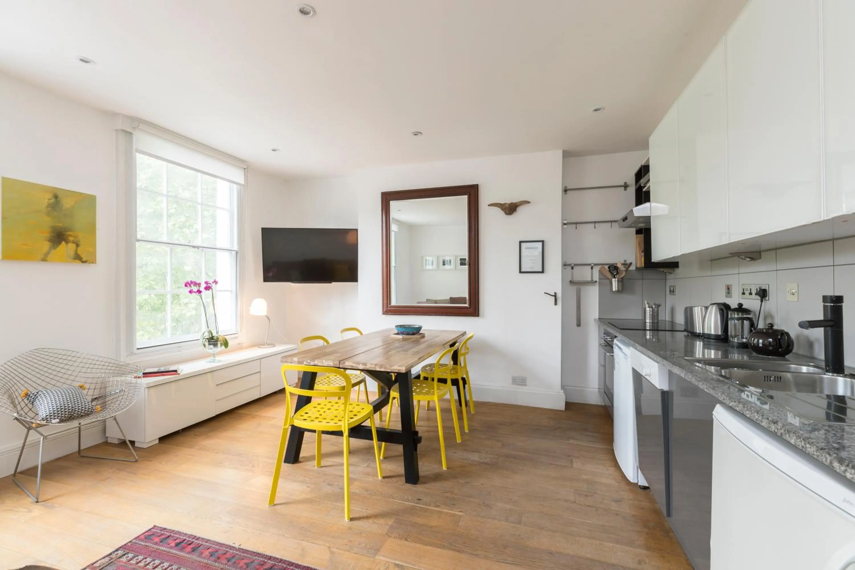 Kitchen or kitchenette in AVAL Spacious and chic flat in Angel