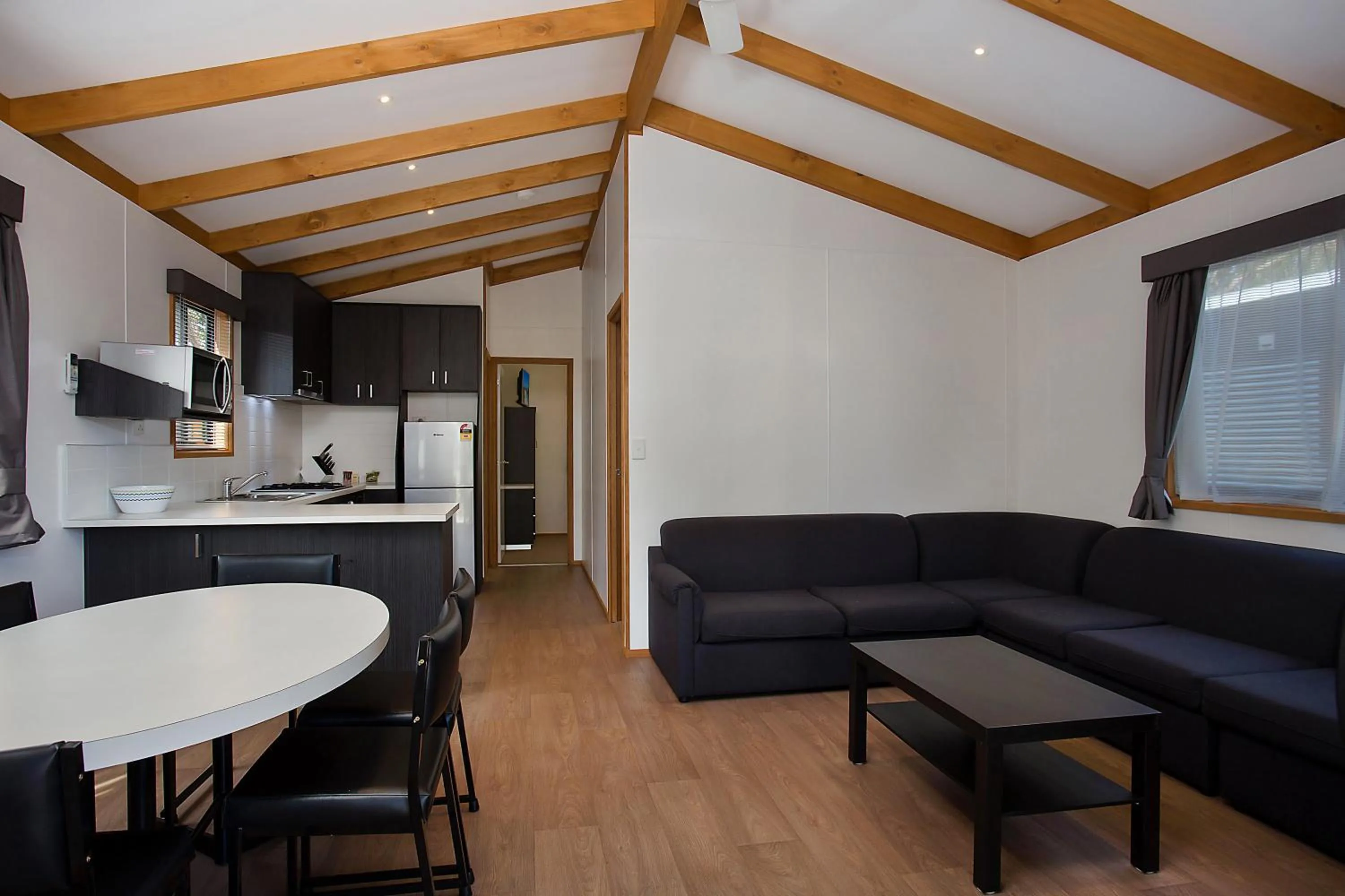 Kitchen or kitchenette in Portland Tourist Park