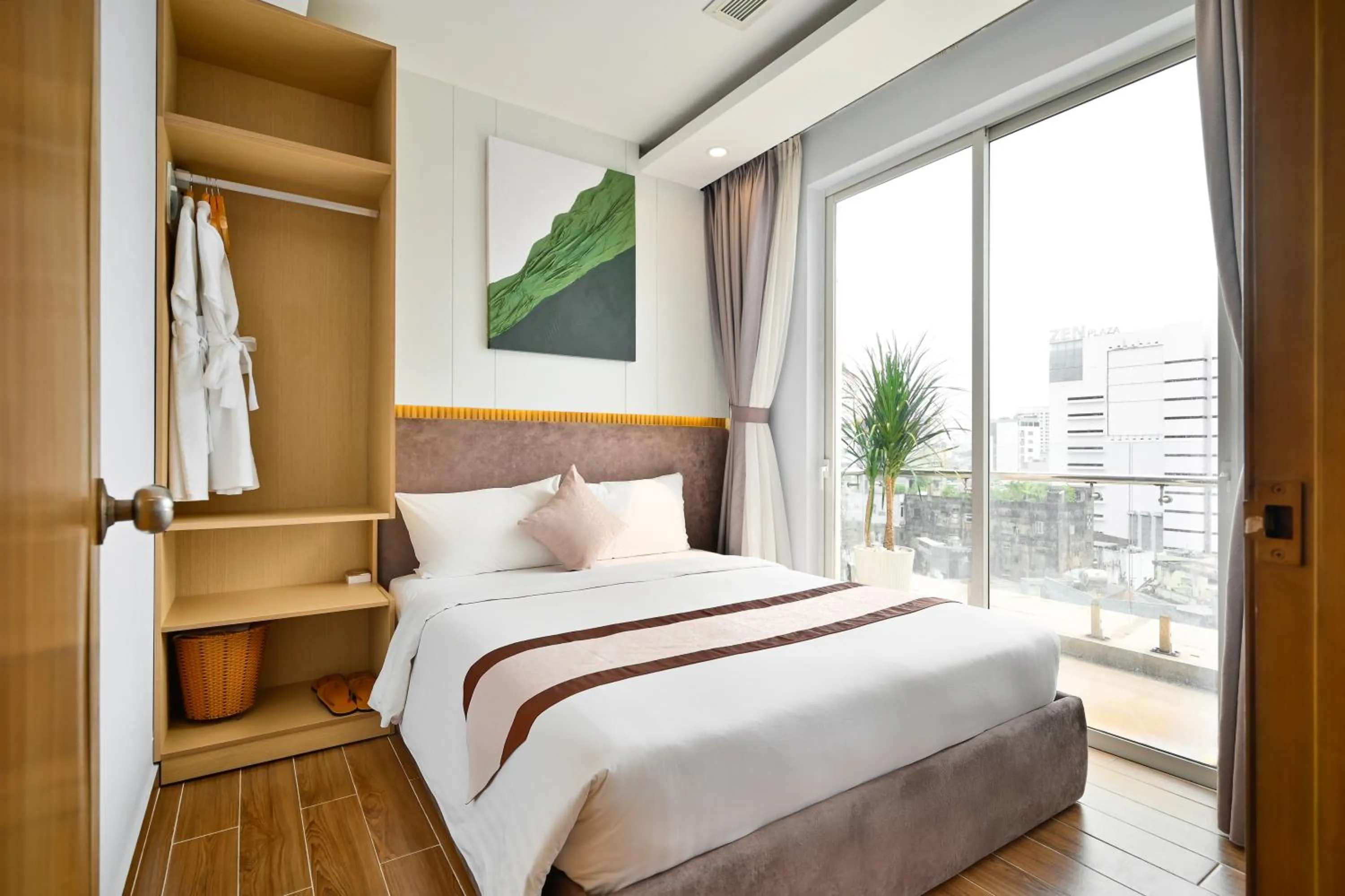 Bedroom, Bed in Cicilia Saigon Center