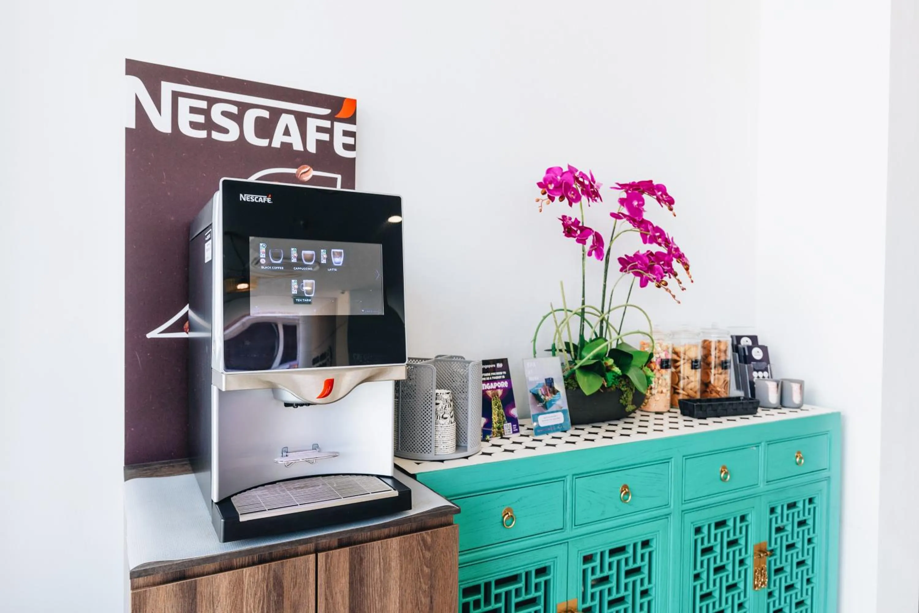 Coffee/tea facilities in Santa Grand Hotel East Coast a NuVe Group Collection