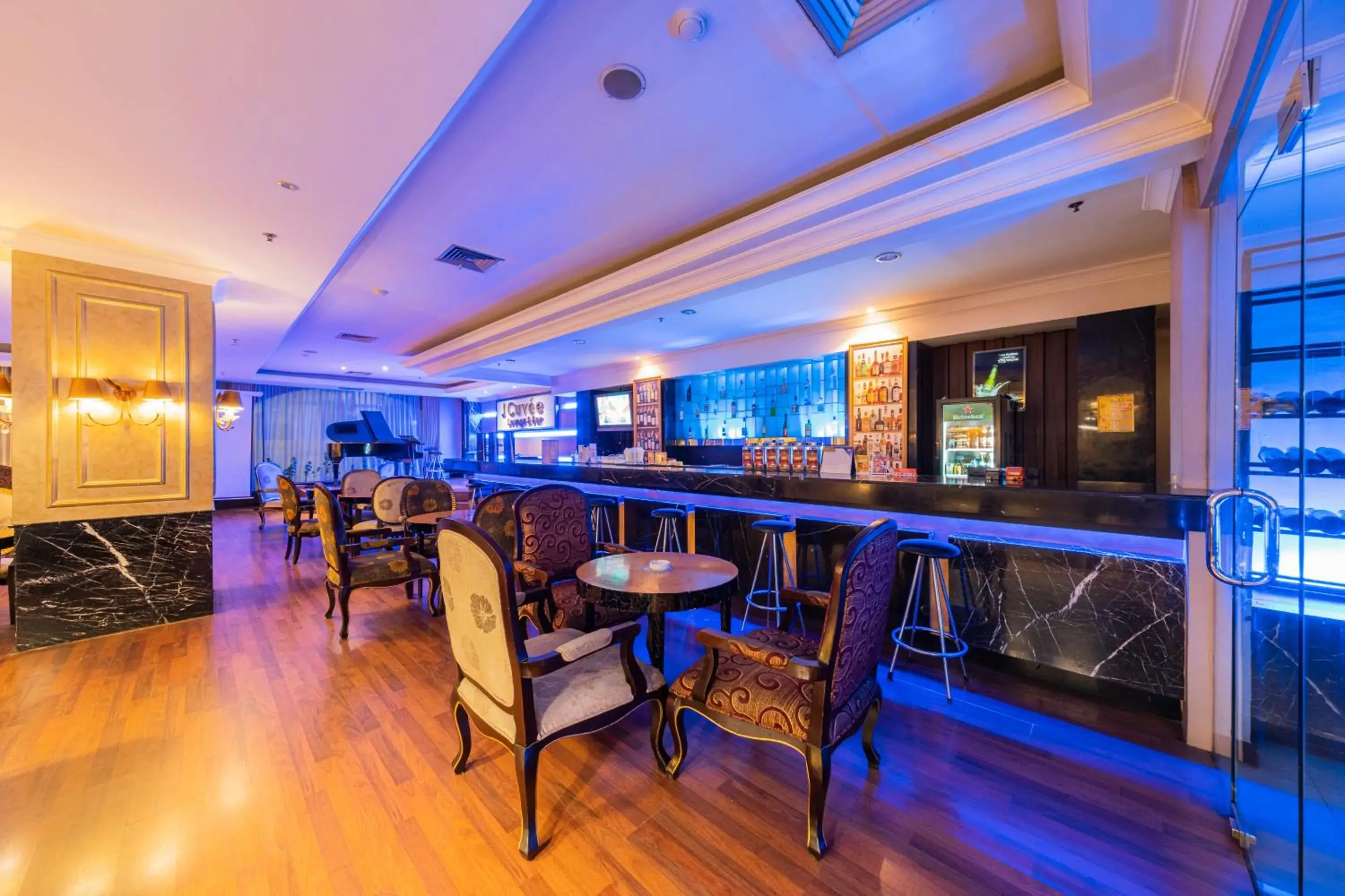 Lounge or bar in Grand Jatra Hotel Pekanbaru Lounge or bar in Grand Jatra Hotel Pekanbaru