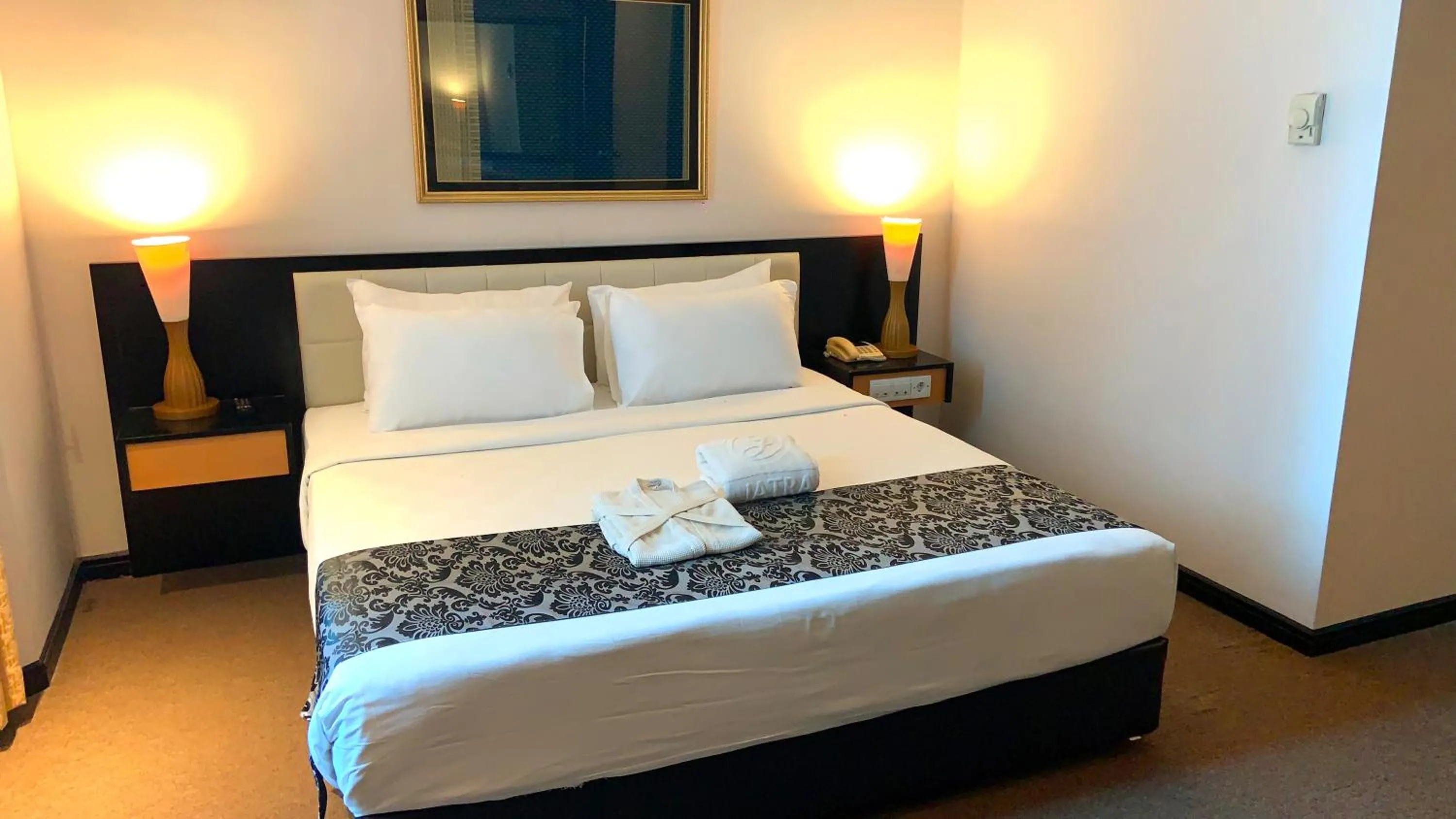 Bedroom, Bed in Grand Jatra Hotel Pekanbaru