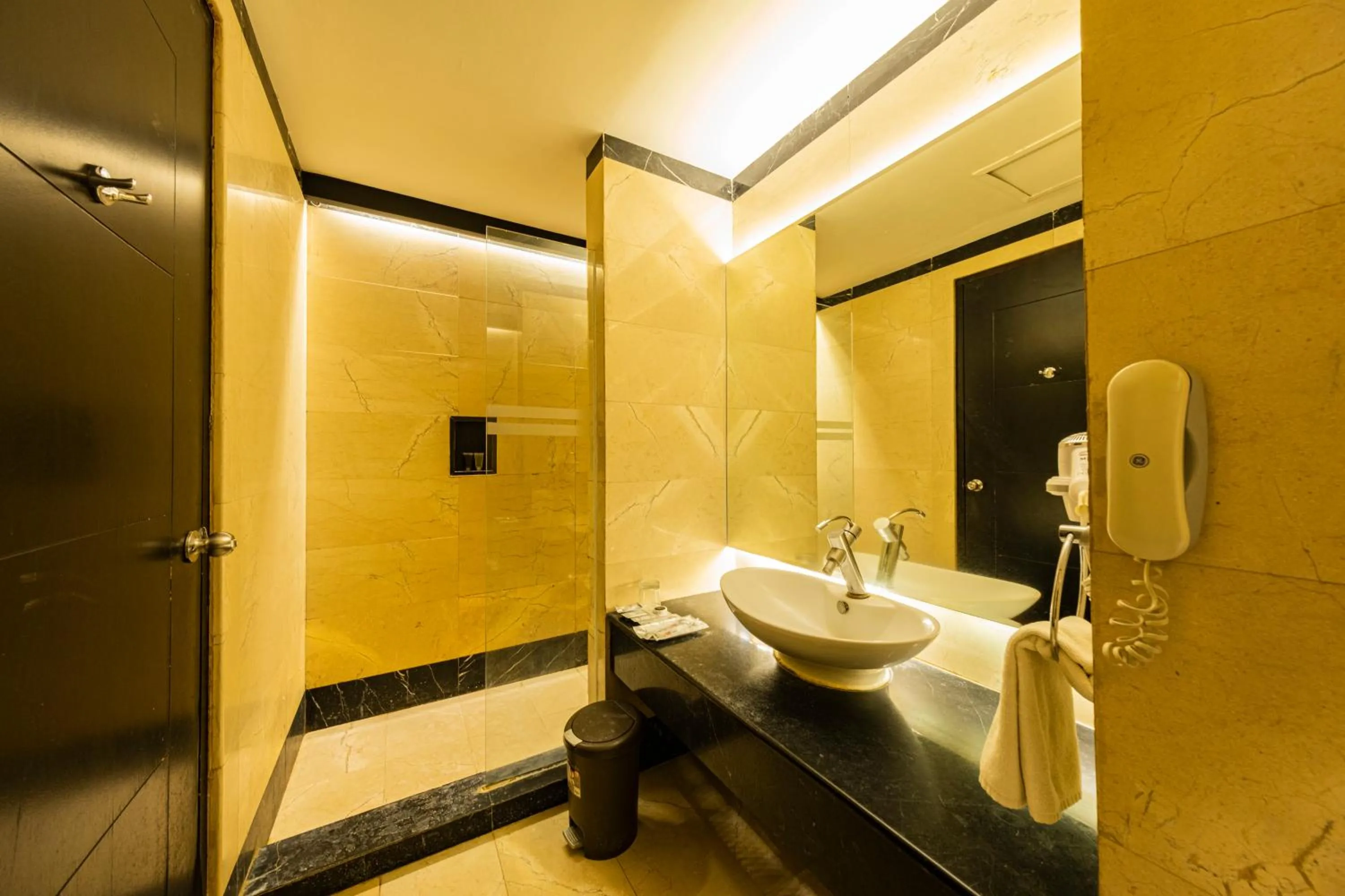 Bathroom in Grand Jatra Hotel Pekanbaru