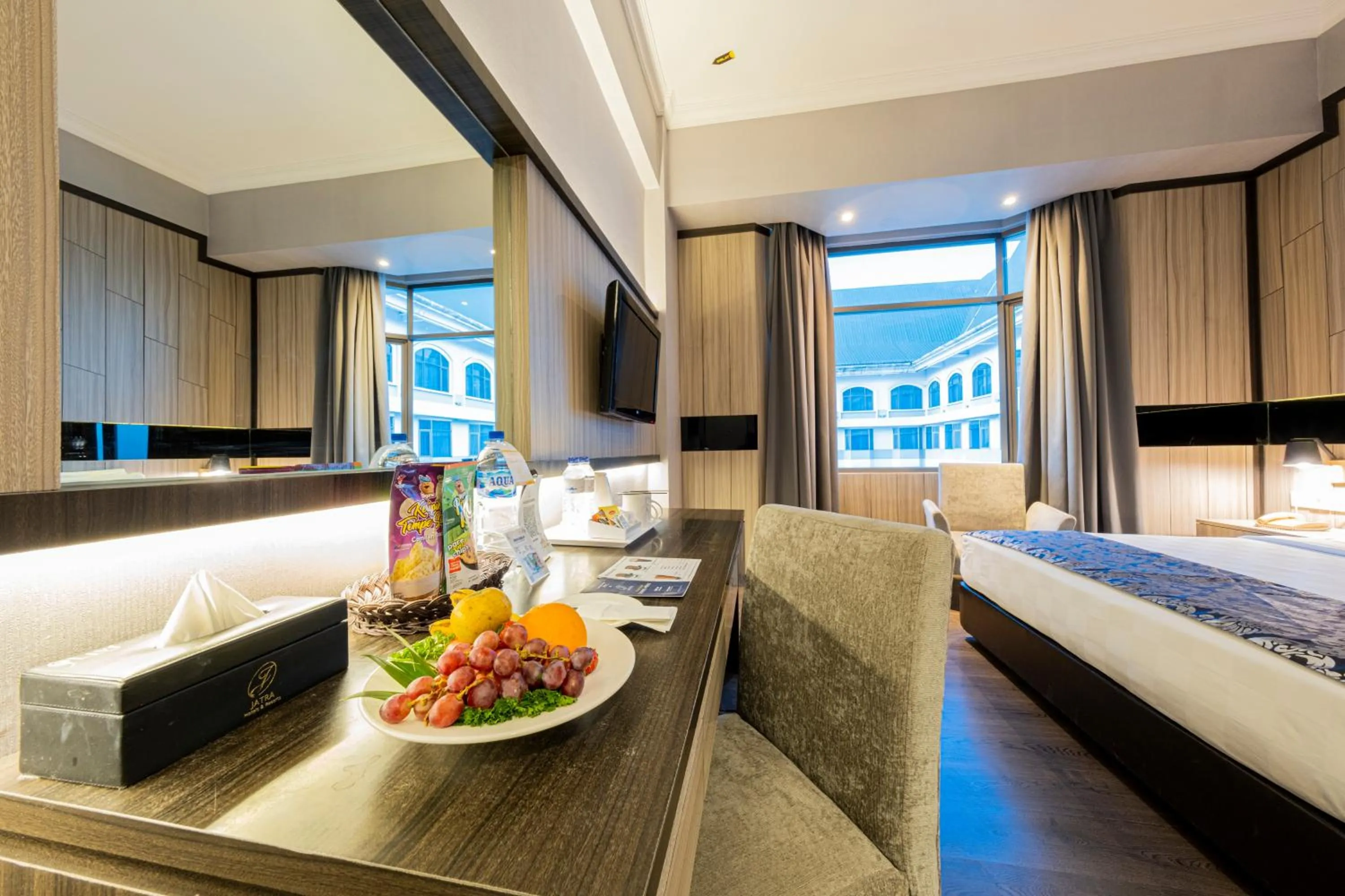 Bedroom, Bed in Grand Jatra Hotel Pekanbaru