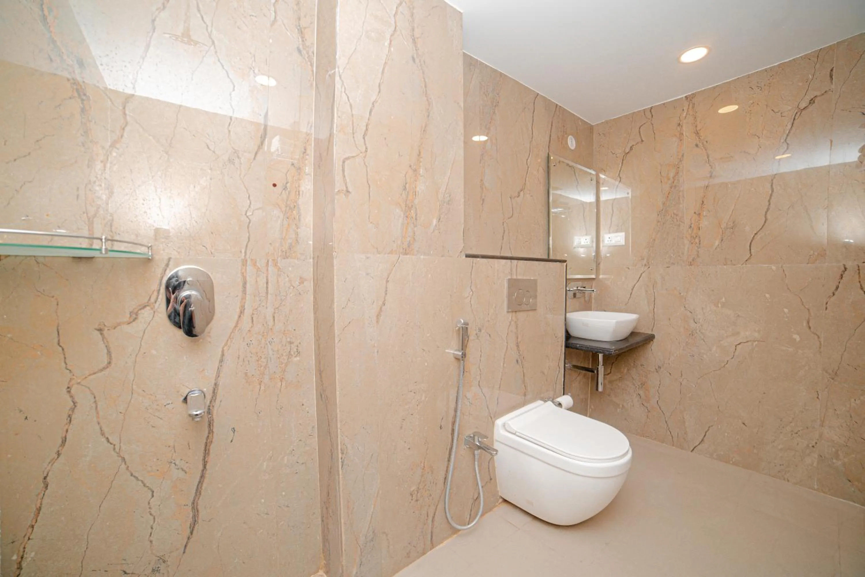 Bathroom in Pearl Courtyard