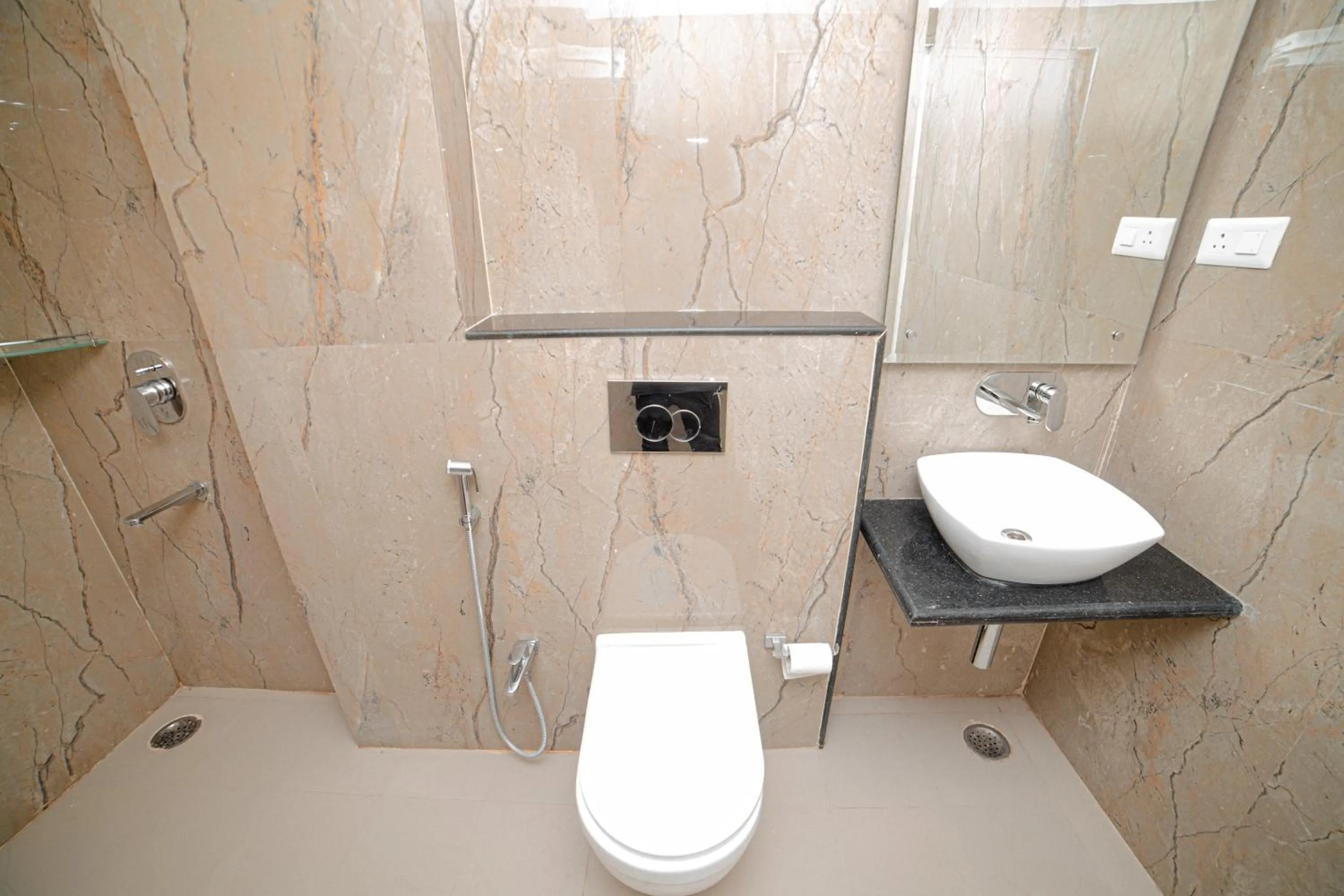 Bathroom in Pearl Courtyard