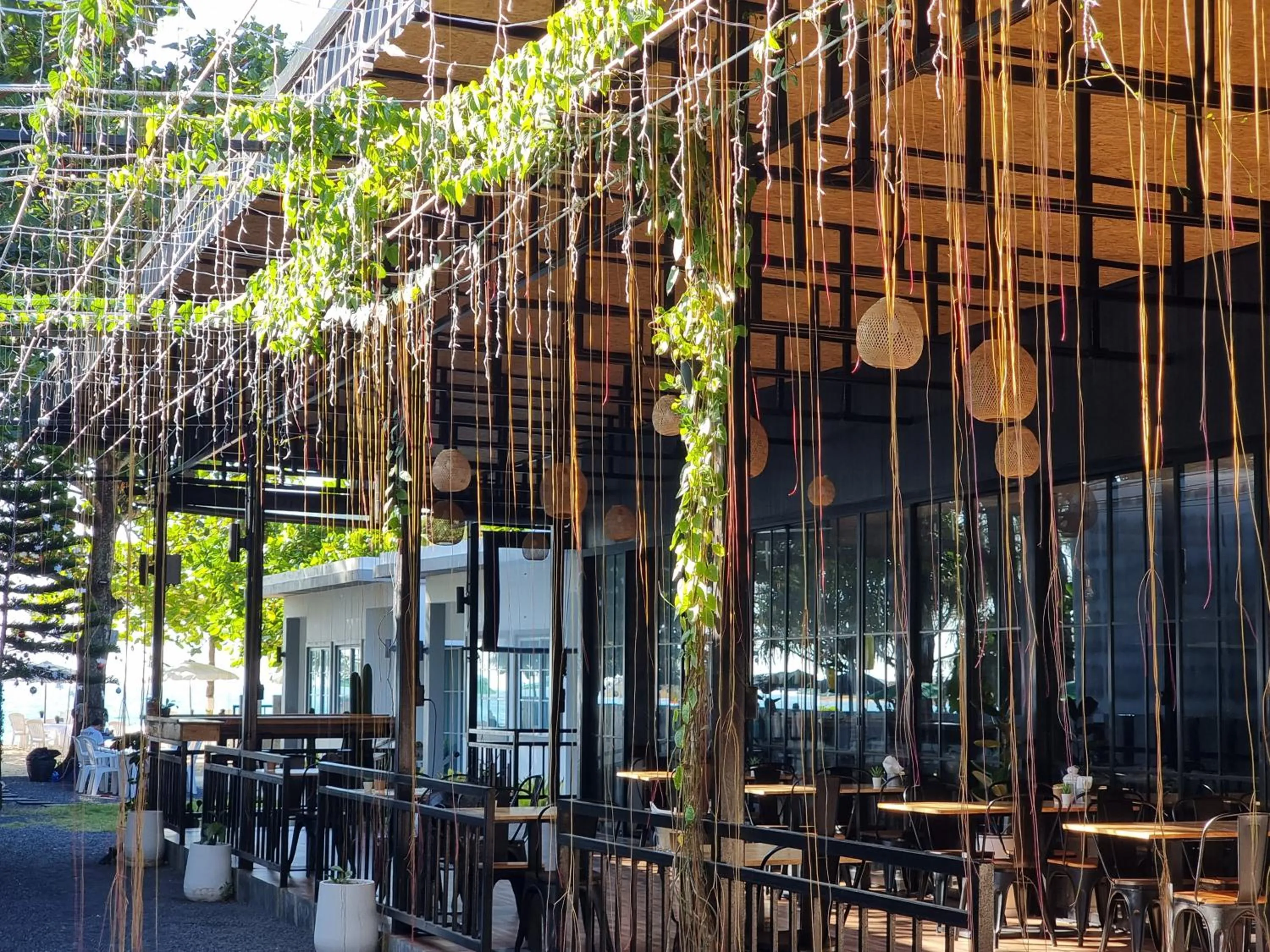 Restaurant/places to eat in TT Naiyang Beach Phuket